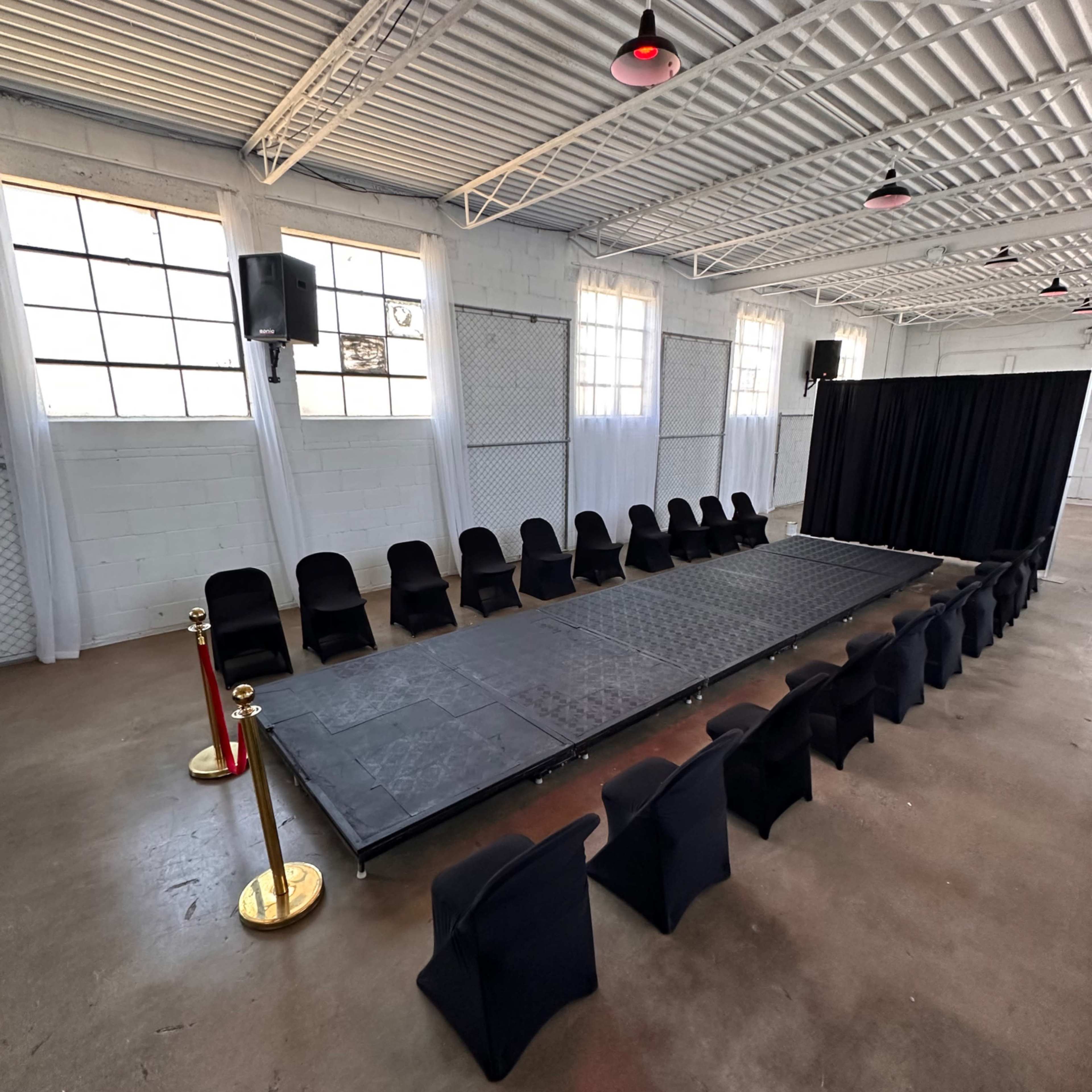 Walkers point warehouse with natural lighting and high ceilings Image in Harbor View, Milwaukee, WI