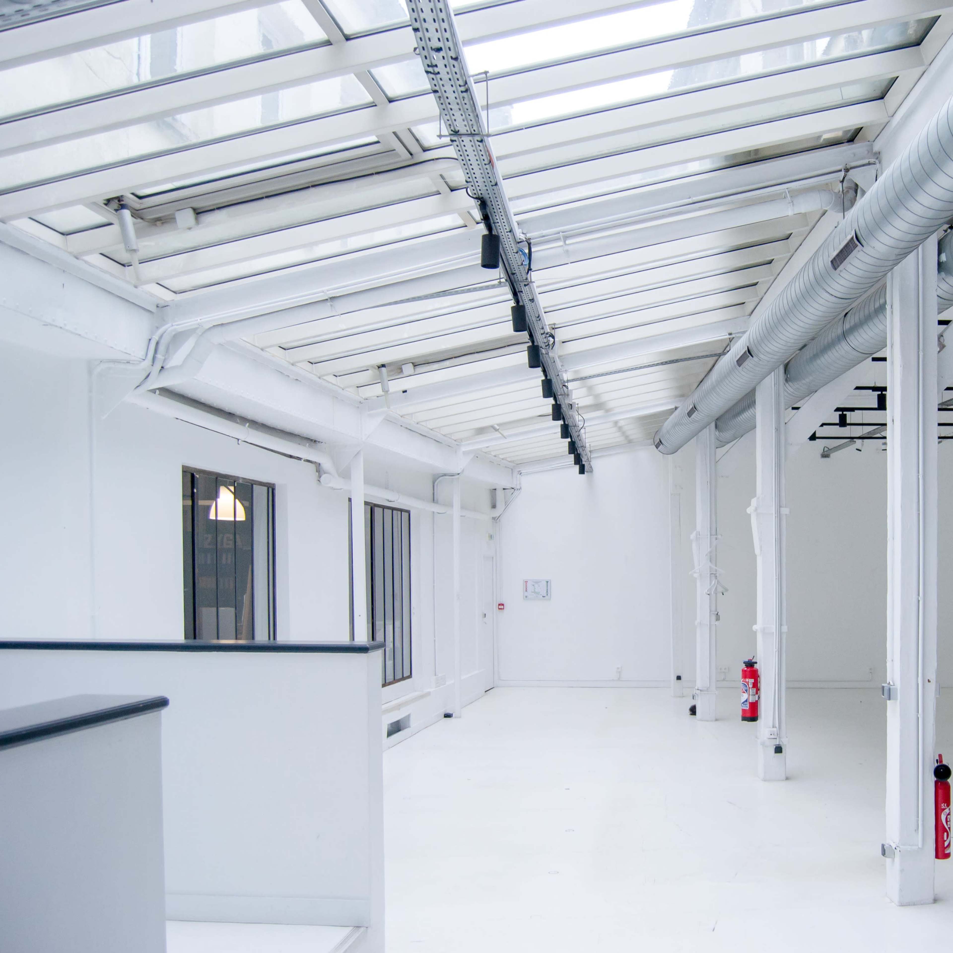 Showroom lumineux, de + de 200m², au cœur du quartier vibrant du 11ème arrondissement. Image dans Saint-Ambroise, Paris, Île-de-France