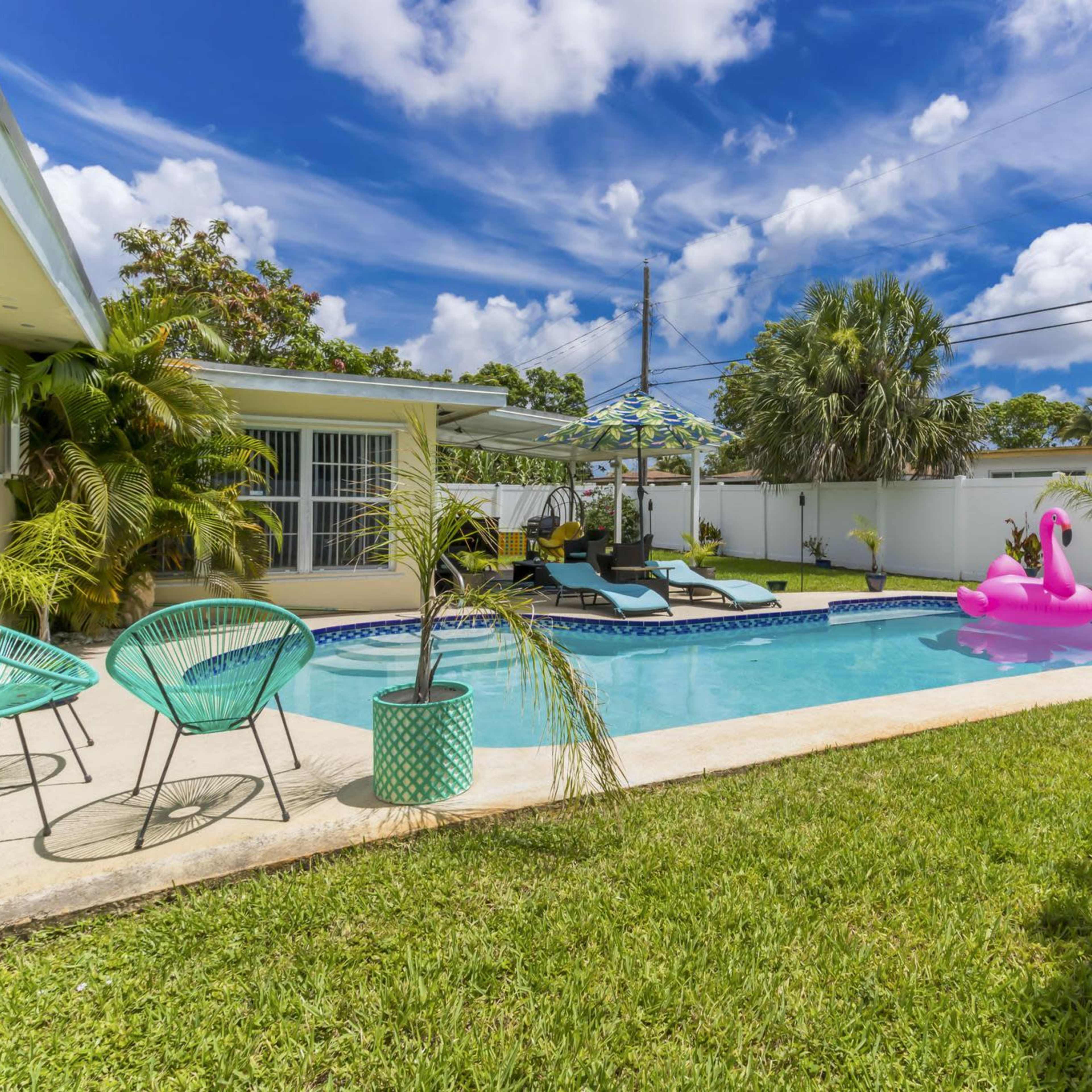 Fort Lauderdale Backyard Oasis and Poolside Paradise Patio Image in South Fort Lauderdale, Fort Lauderdale, FL