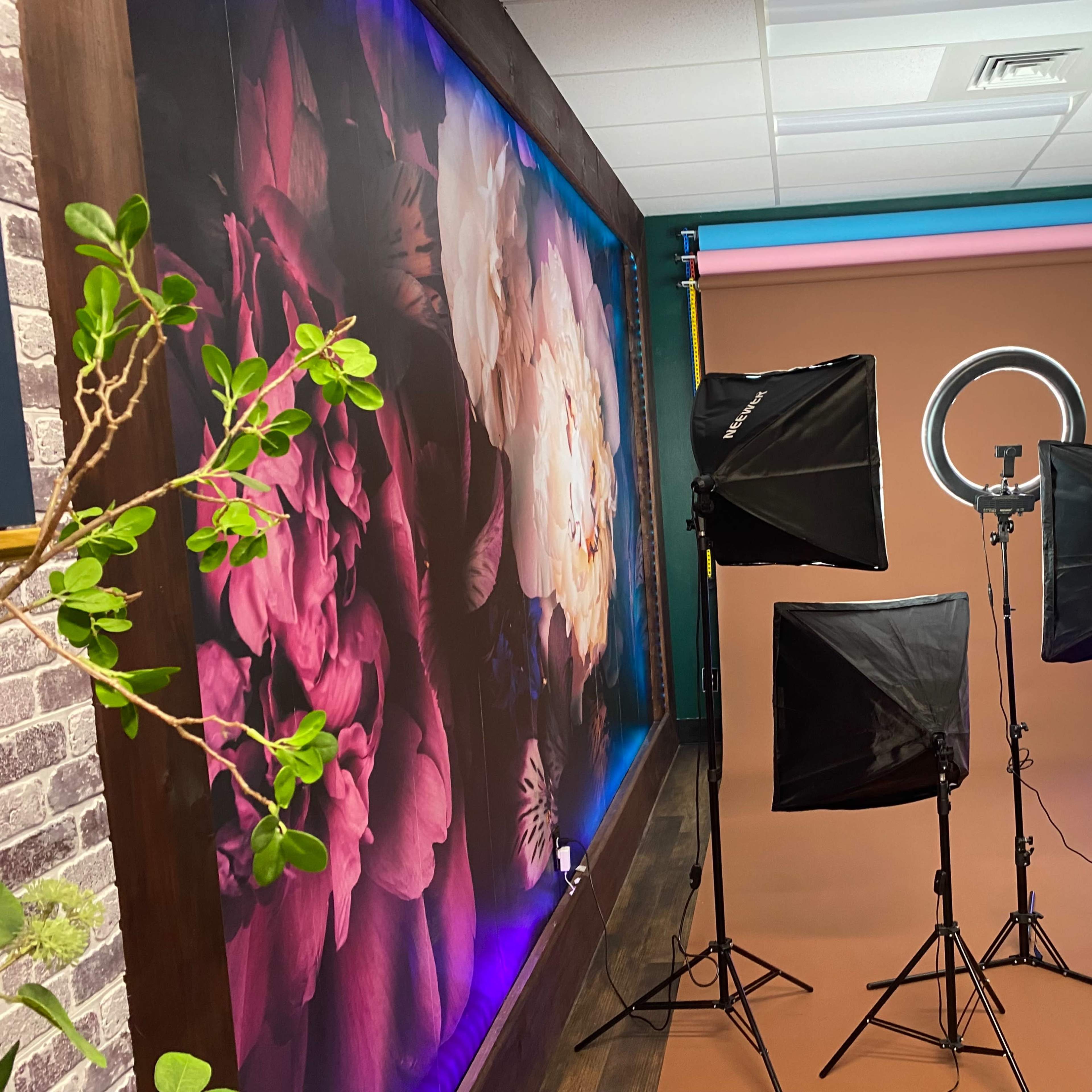 BookLOOX Studios Image in Sandy Springs, Sandy Springs, GA