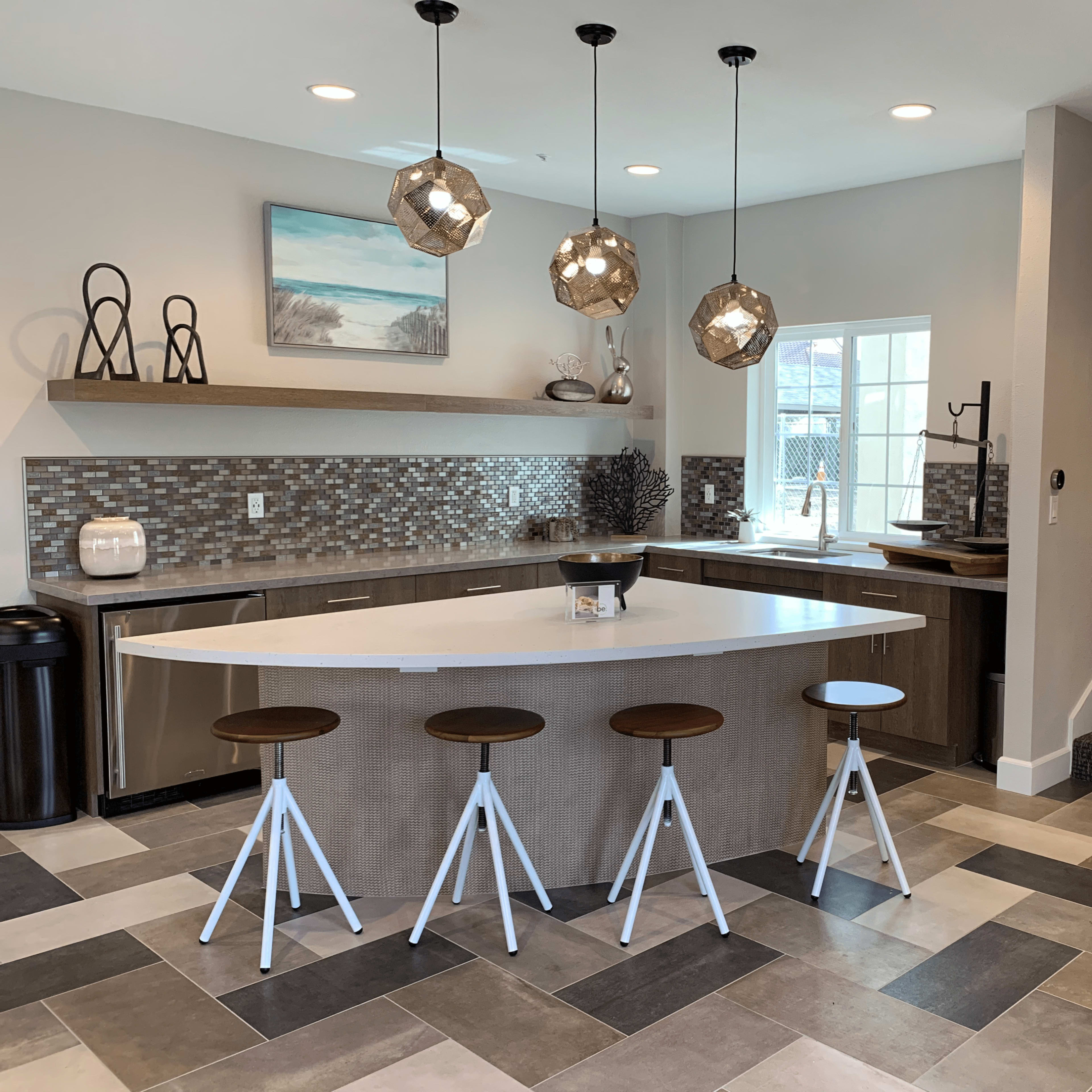 Beautifully Remodeled Lounge Perfect for Entertaining Image in , Petaluma, CA