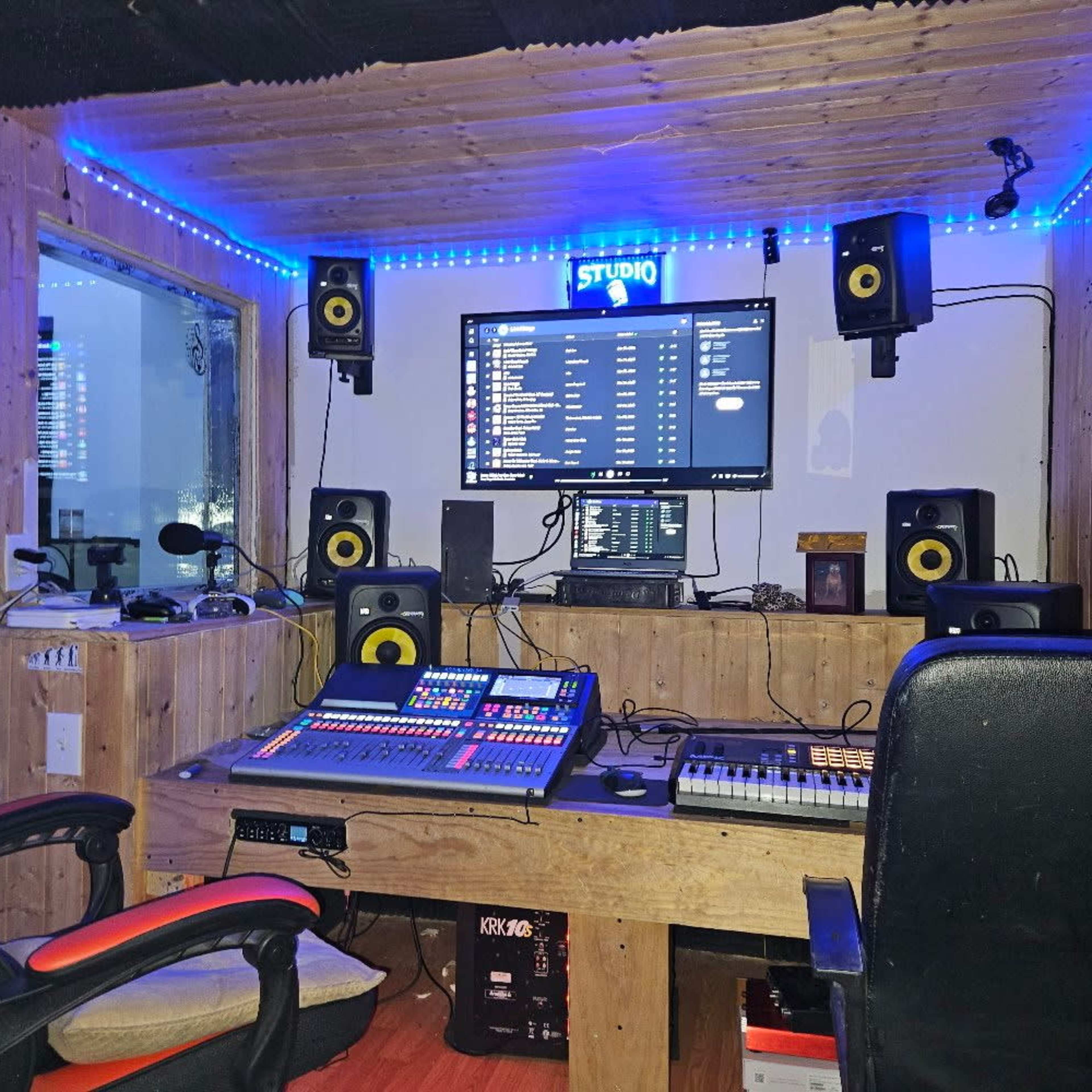 cozy, comfortable recording space Image in Terrytown, Terrytown, LA