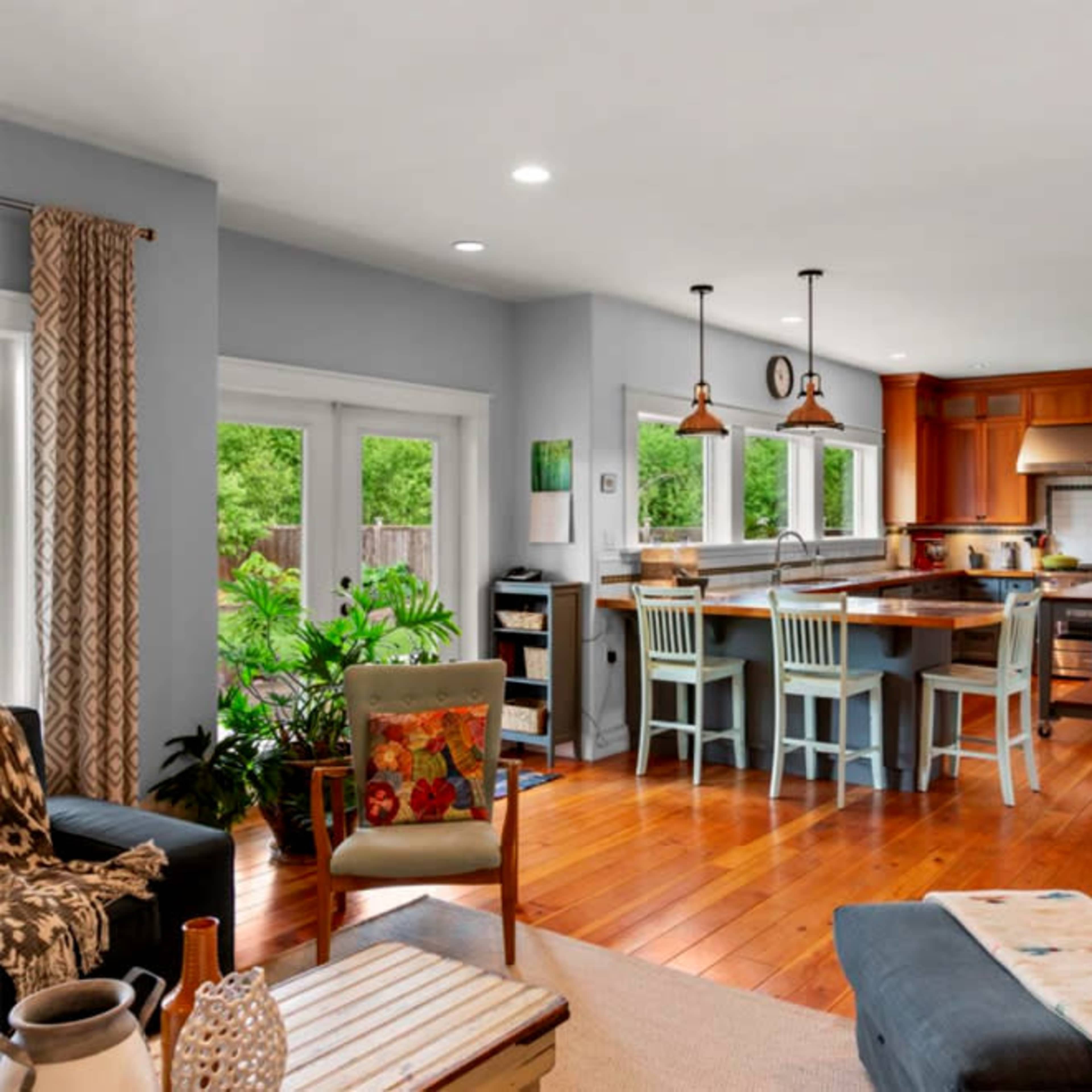 Mountain View Estate Image in Shawnigan Lake, Shawnigan Lake, BC