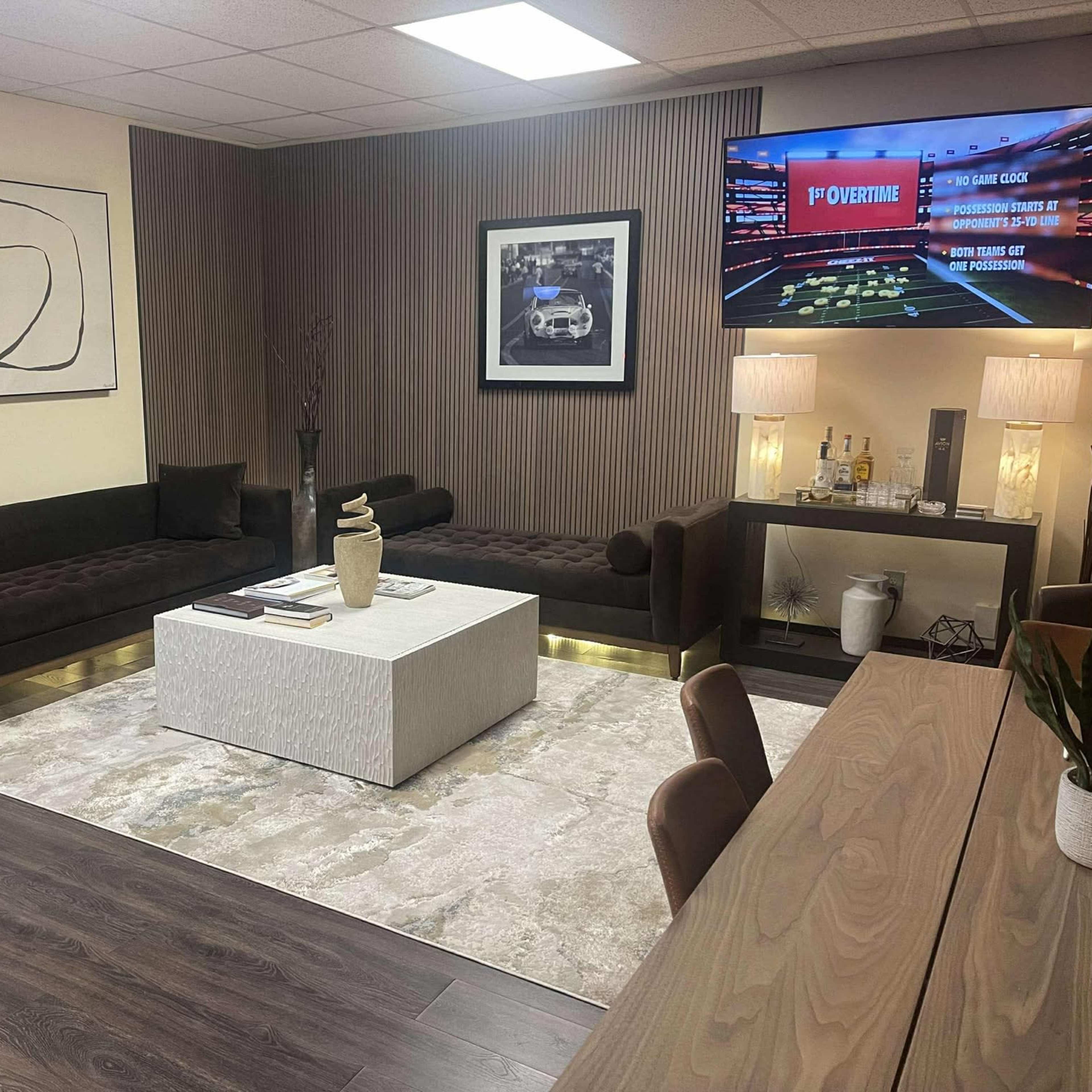 Million Dollar Lobby Image in Saint Andrews, Columbia, SC