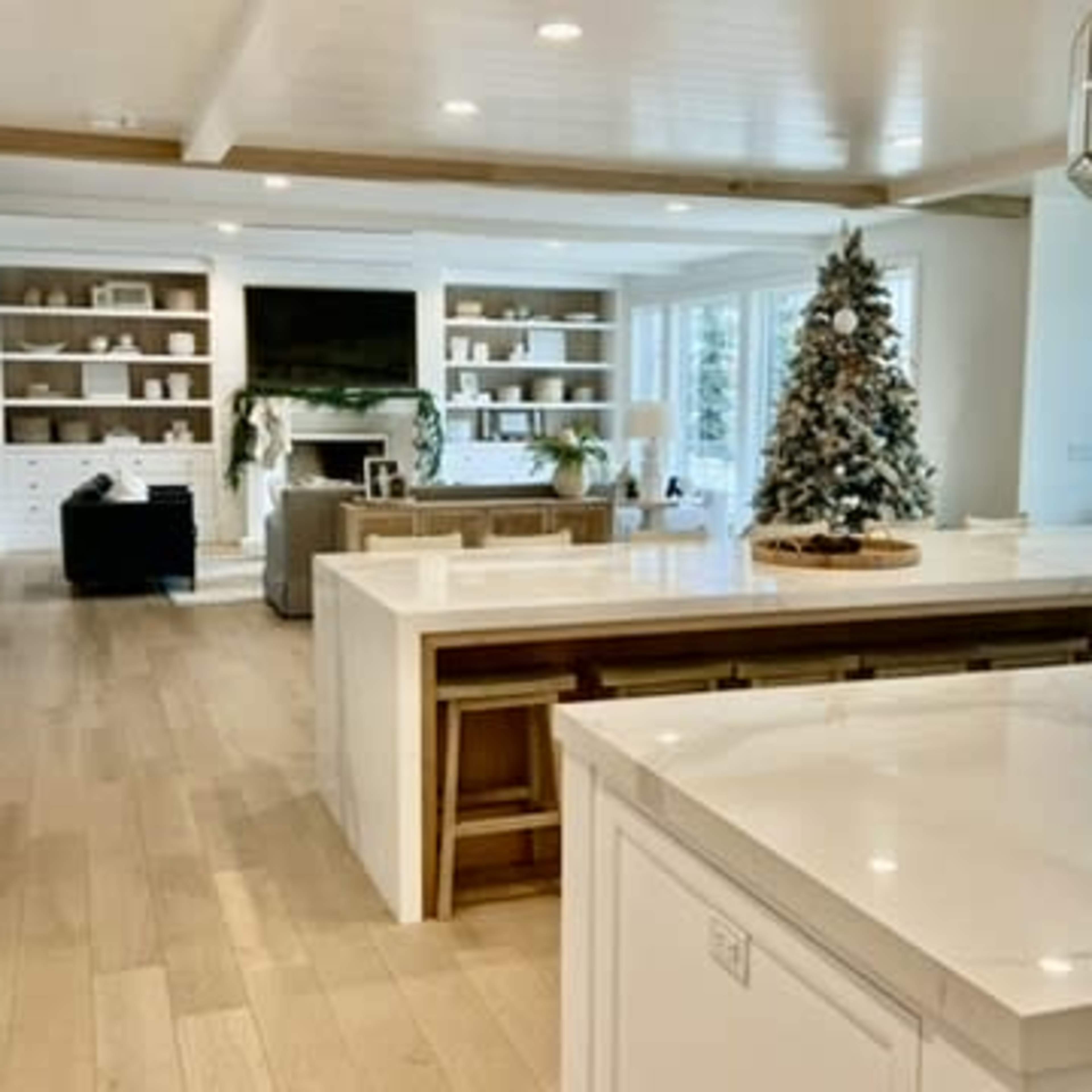 10,000 Sqft Ranch Home, Spacious Kitchen/Great Room, Indoor Basketball Court, Large Windows Image in Highland, American Fork, UT