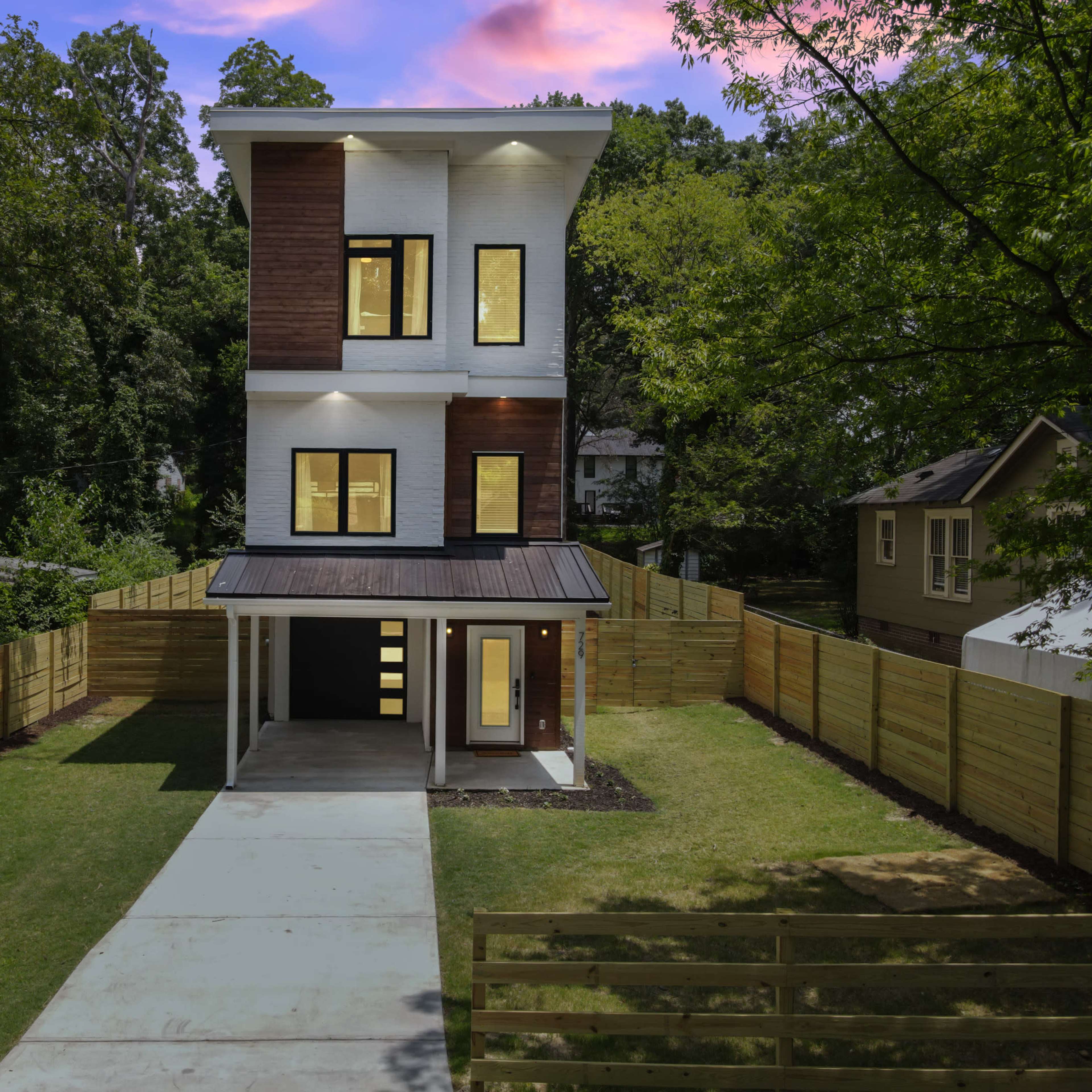 Whimsical Atlanta Retreat Image in Grove Park, Atlanta, GA