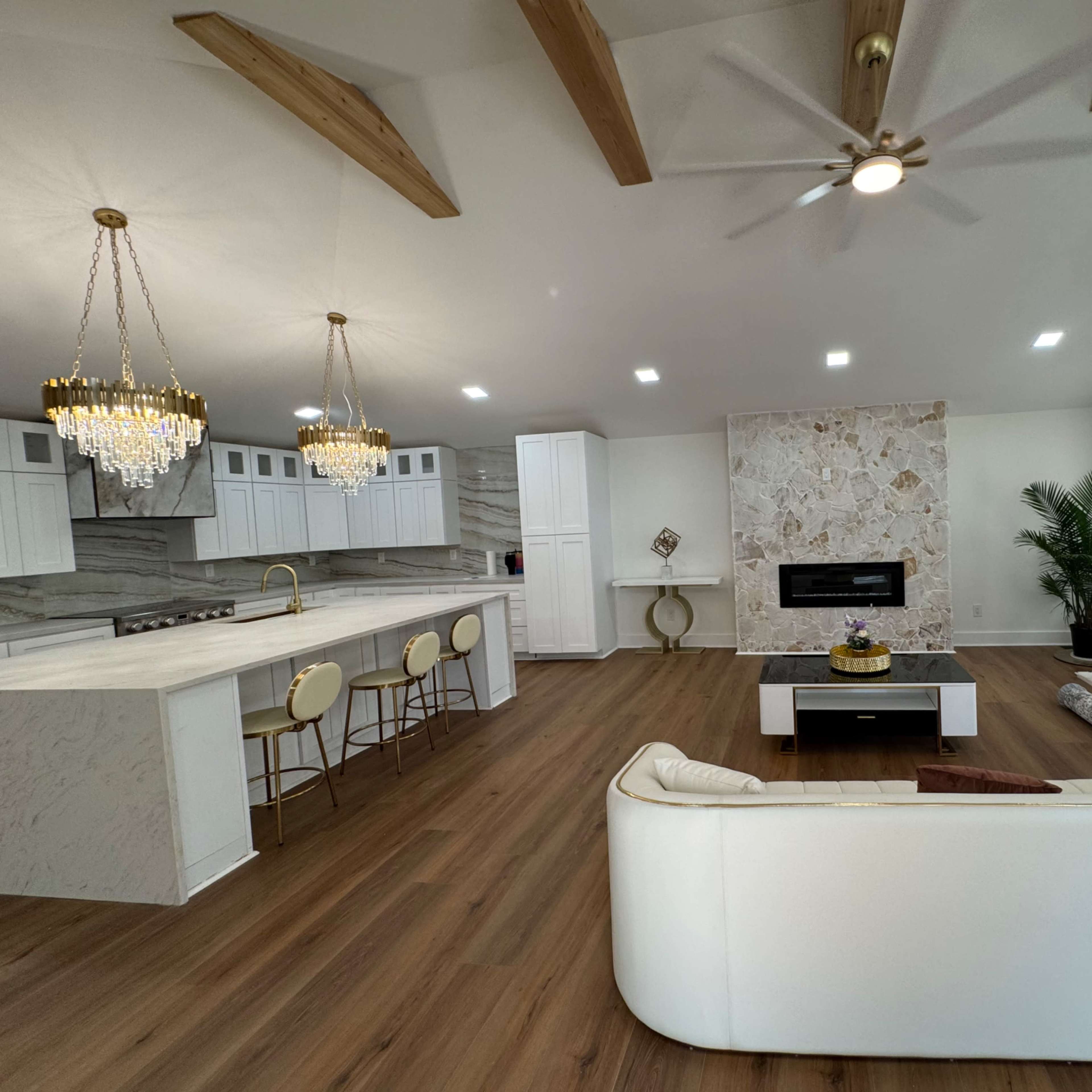 Grand Event Retreat with Vintage Lounge & Modern Elegance Image in Westview, Atlanta, GA