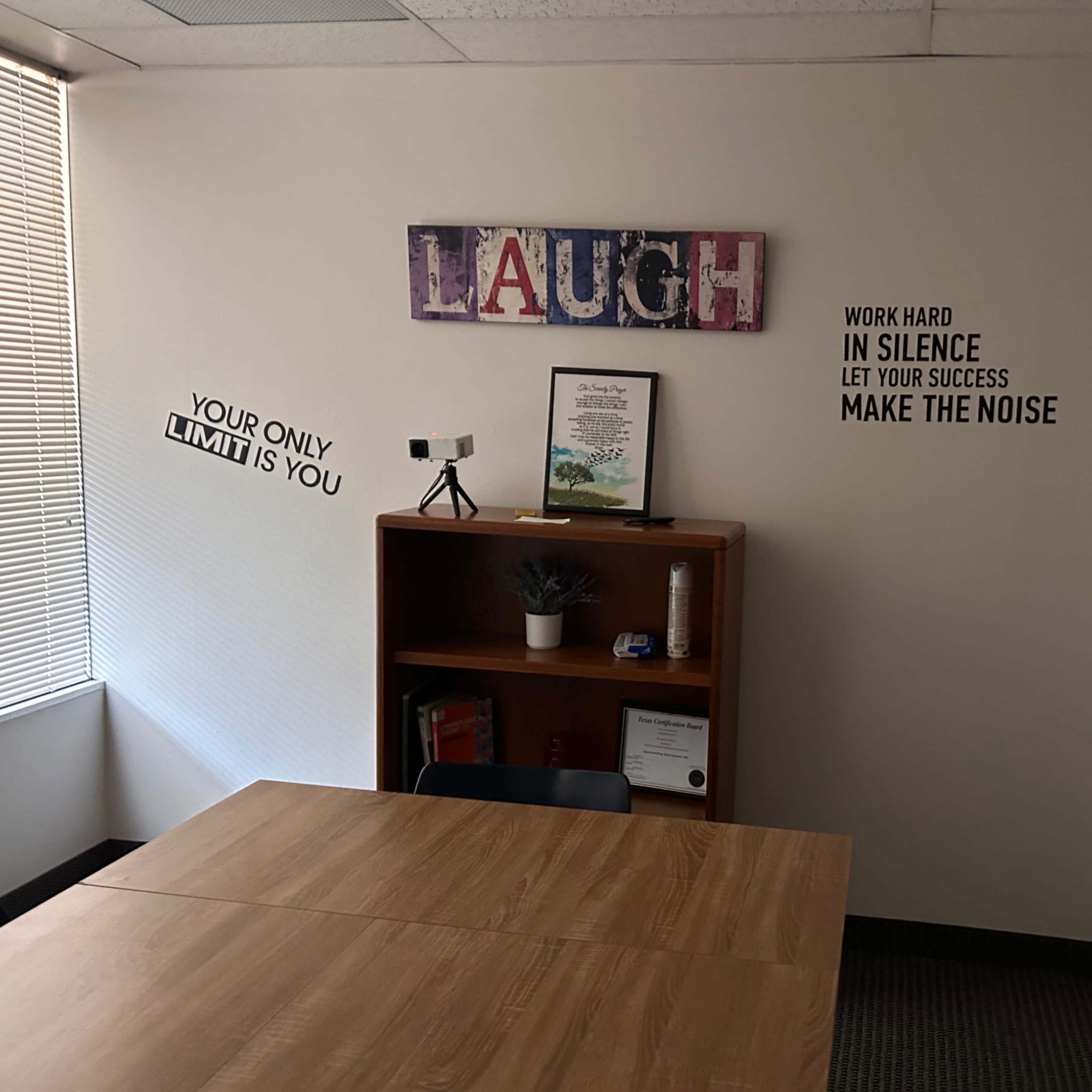 Versatile & Inspiring Meeting Room for Rent Image in Worth Heights, Fort Worth, TX