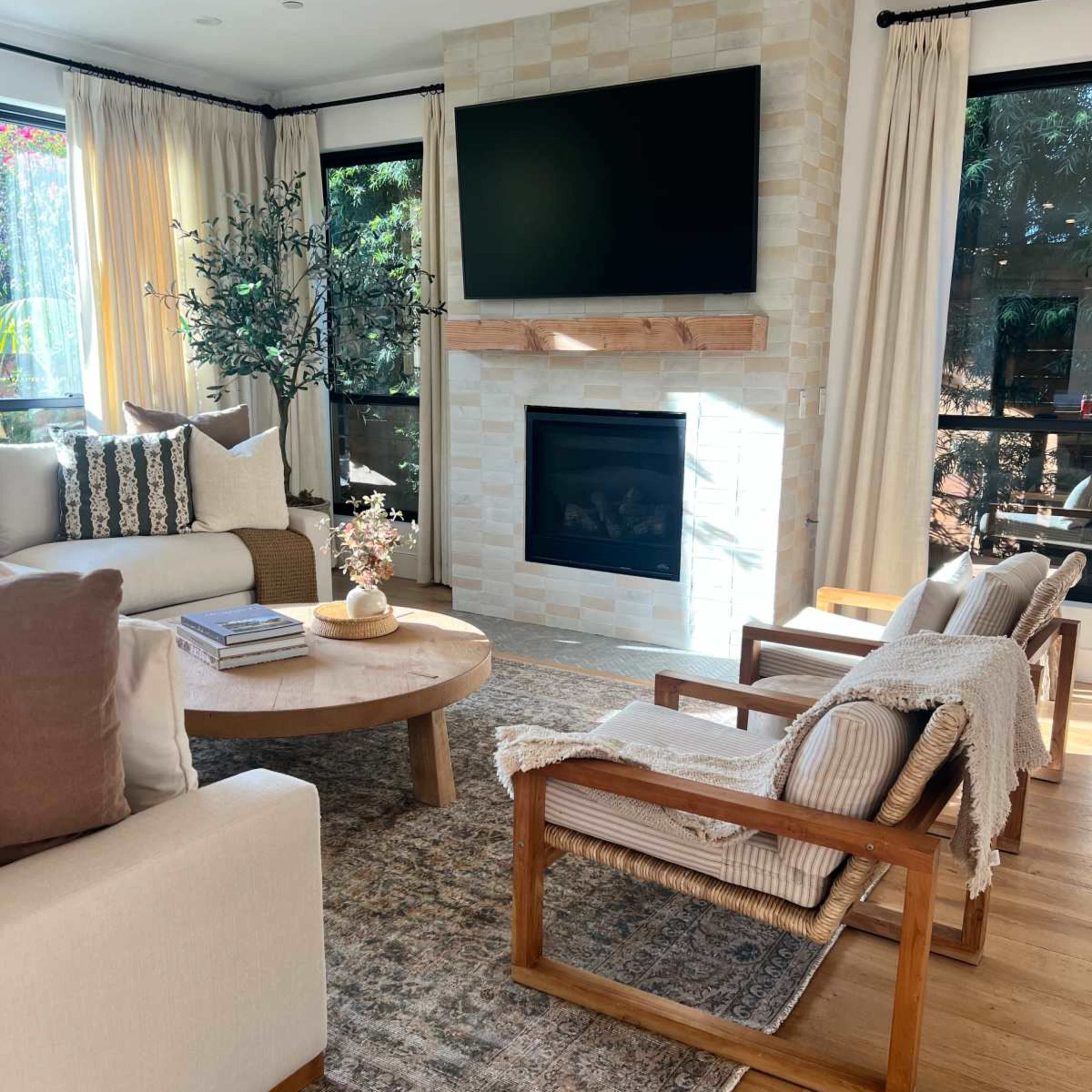 Beautifully Curated Mediterranean Coastal Retreat Image in Cardiff, Encinitas, CA