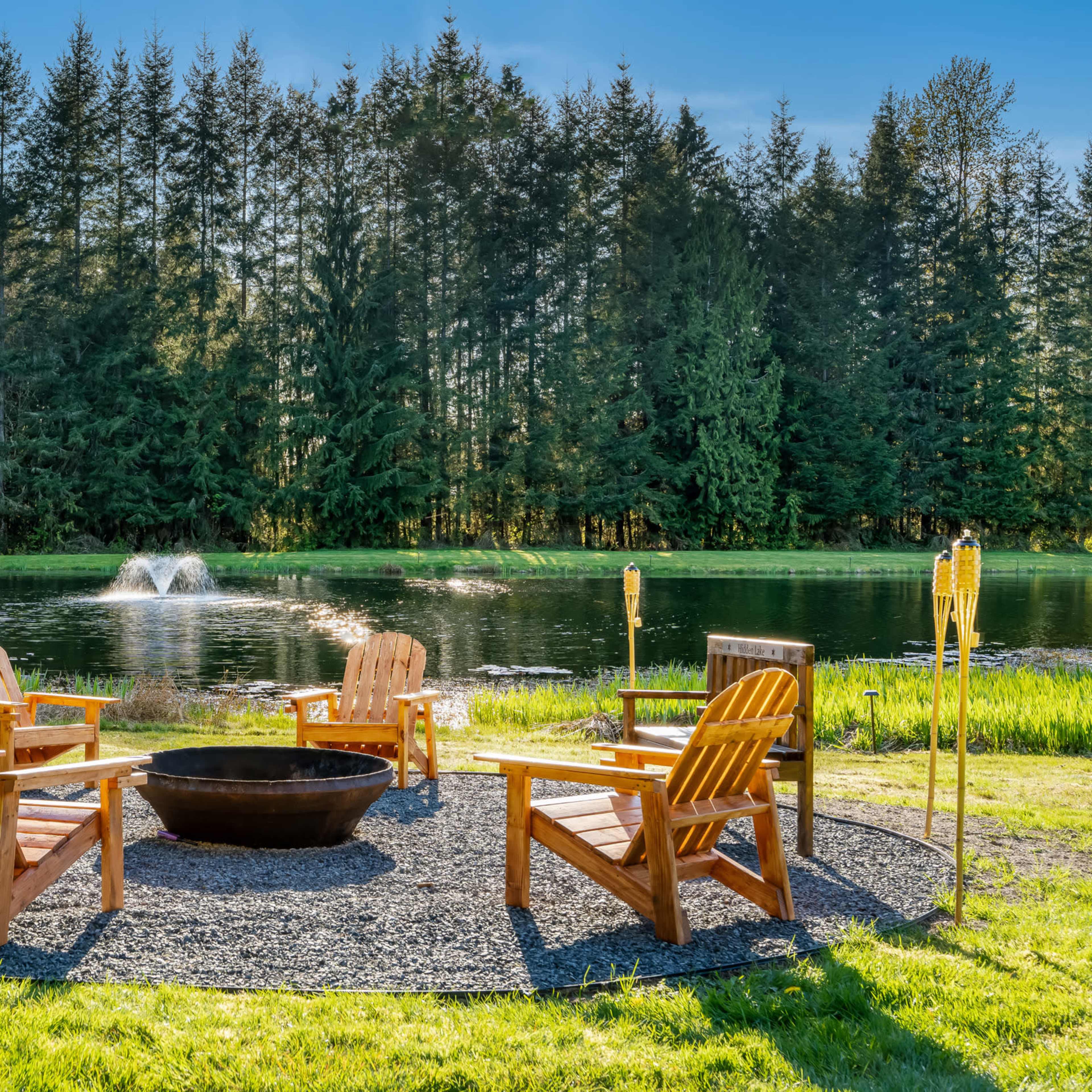 Hidden Lake Image in Sisco Heights, Arlington, WA
