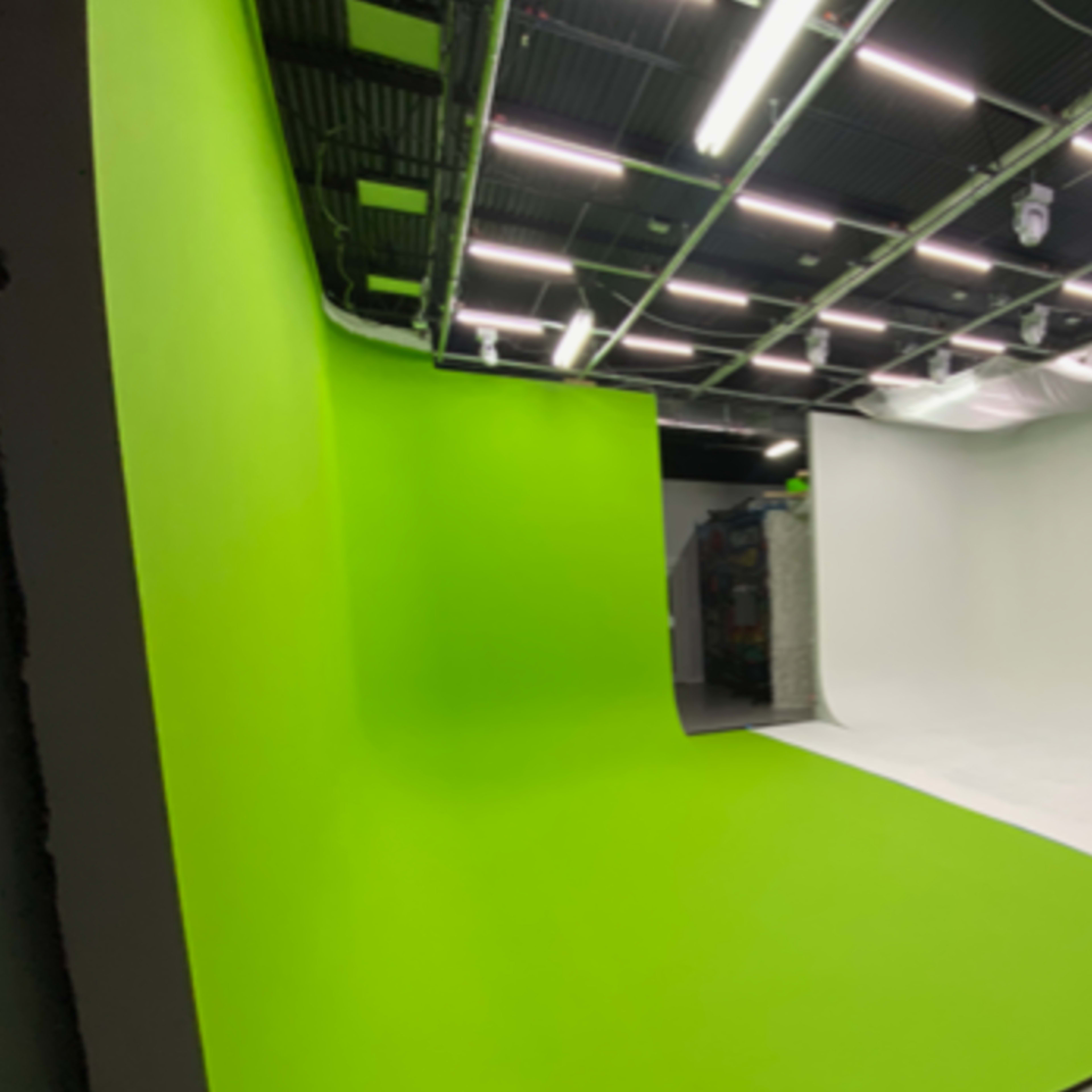 Green Screen Image in Dorsey Riverbend, Fort Lauderdale, FL