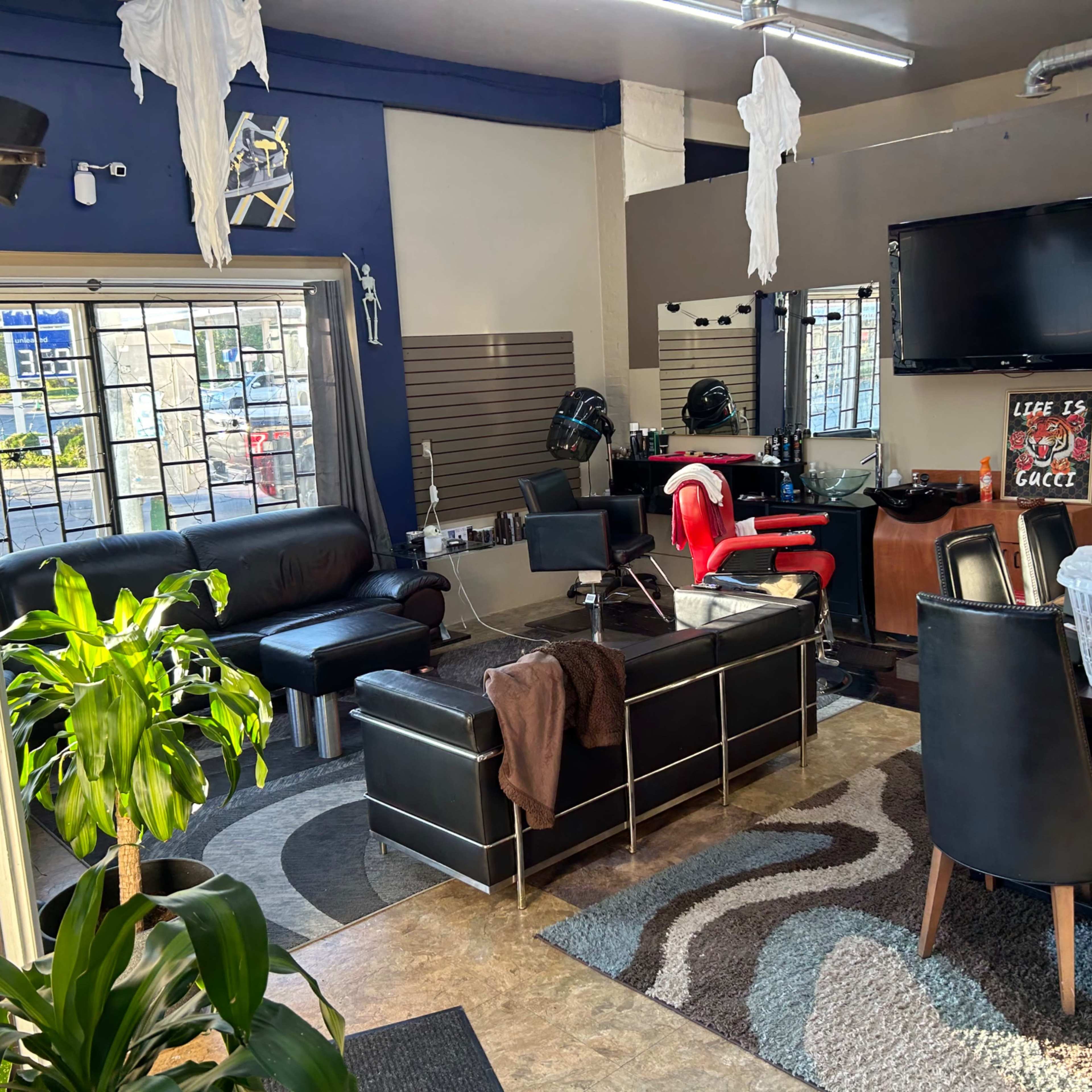 The Lounge & Showroom: Perfect for Pop-Ups, Events, and More Image in Cold Springs, Buffalo, NY