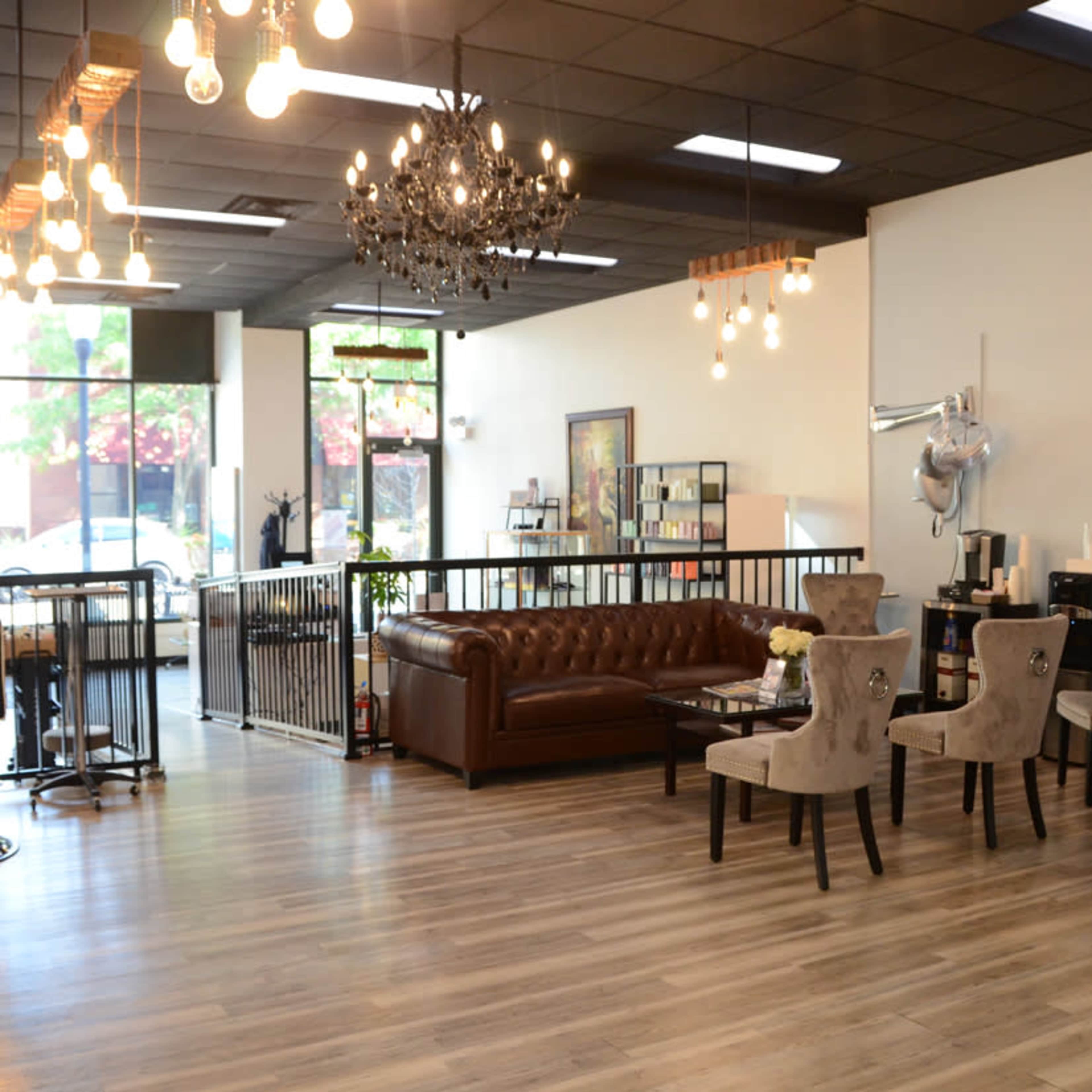 Heart of Andersonville space Image in Edgewater, Chicago, IL
