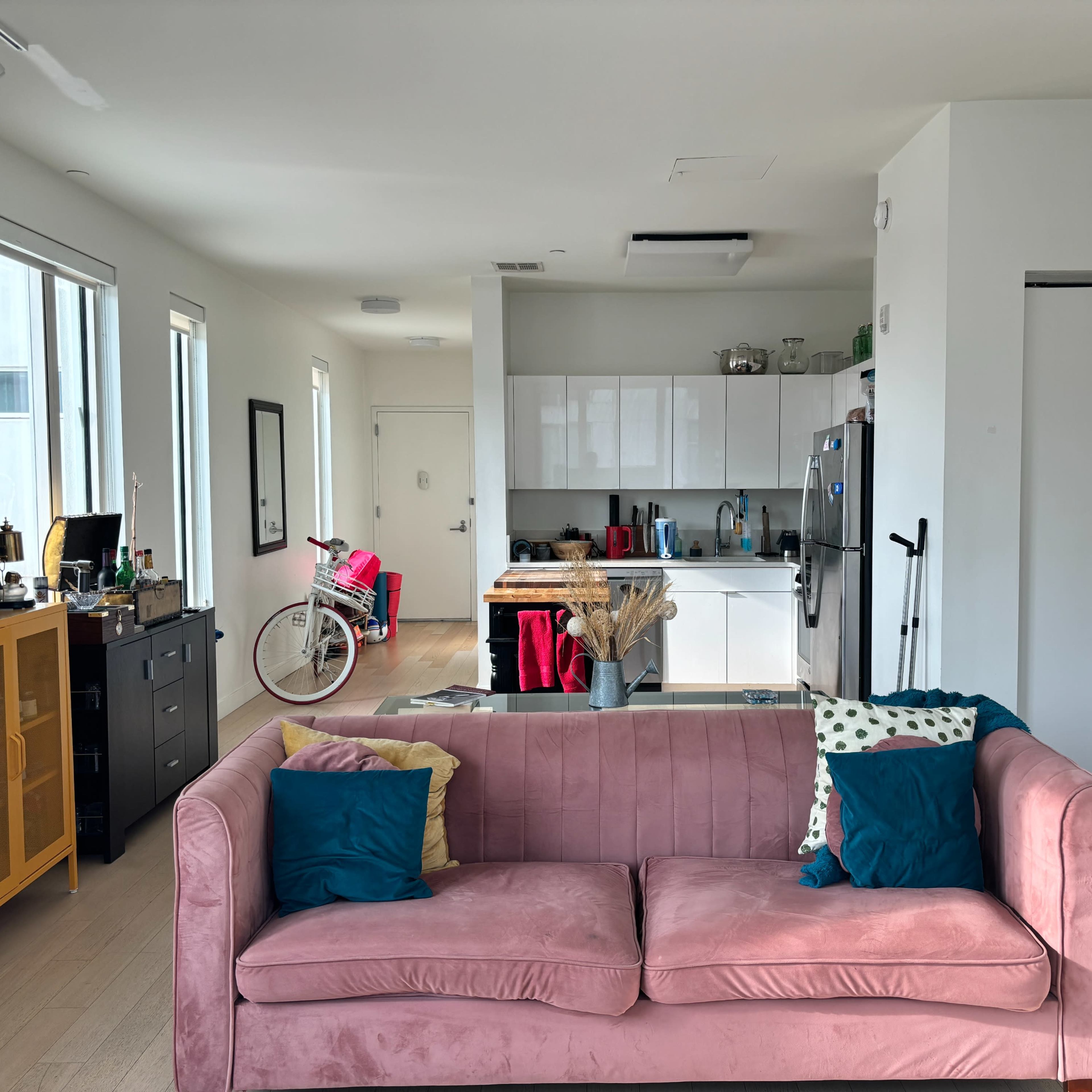 Downtown Dream Studio with City View Image in Central Ward, Newark, NJ