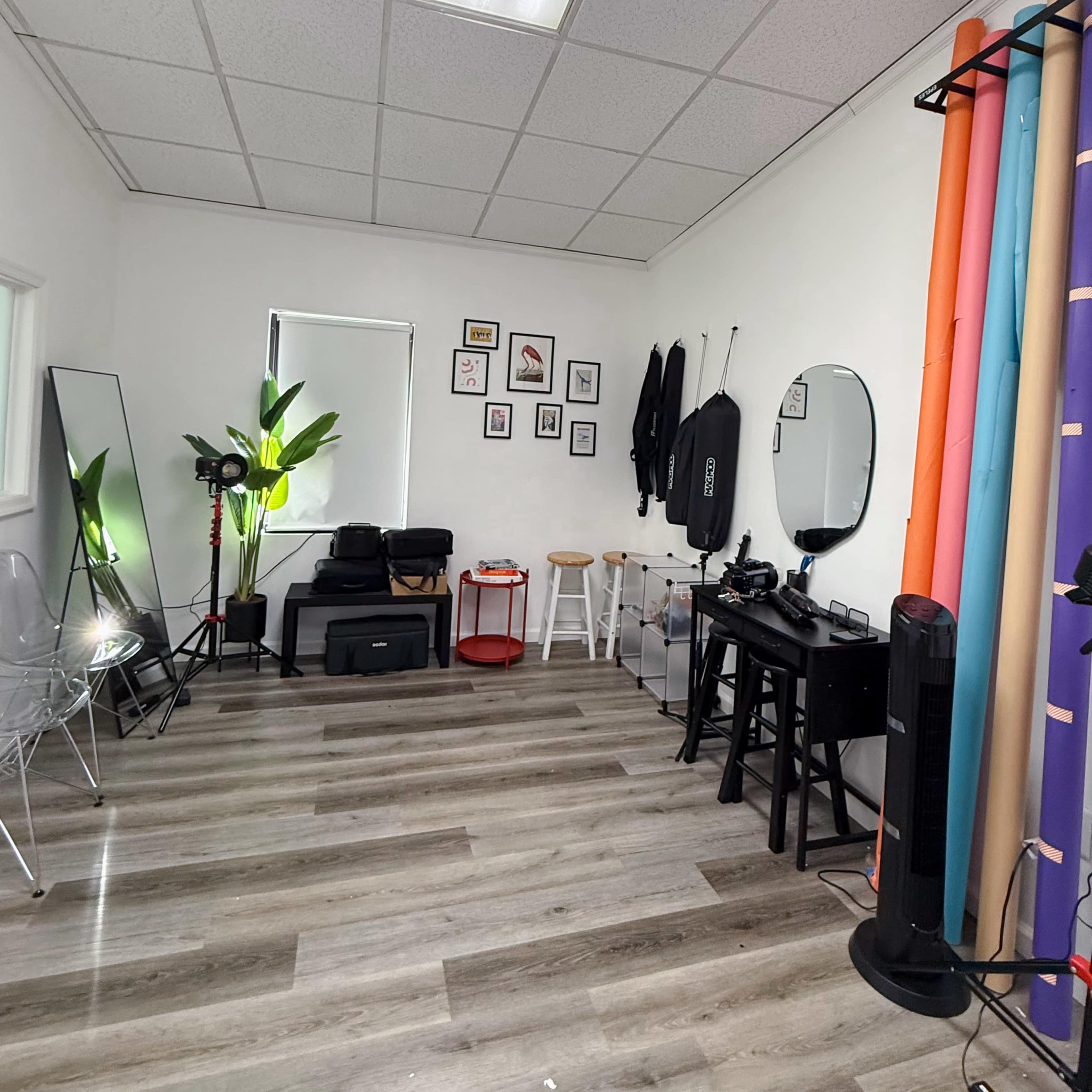 Fully Equipped Studio for Photography, Video, and Content Creation in Alexandria, VA Image in Lincolnia, Alexandria, VA