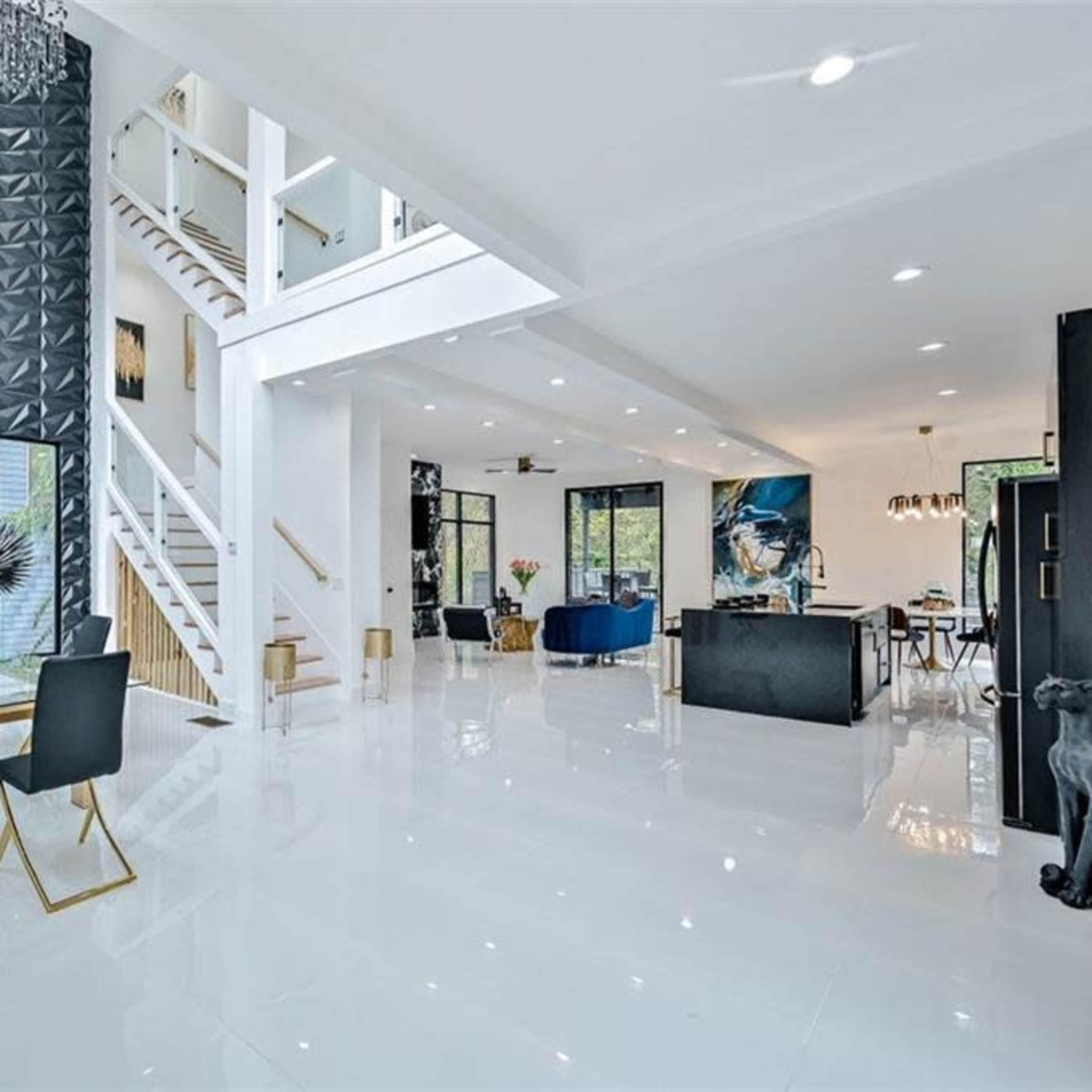 Modern Living Room/Kitchen/Dinning/Office (main level of house use only & exterior) Image in Westview, Atlanta, GA