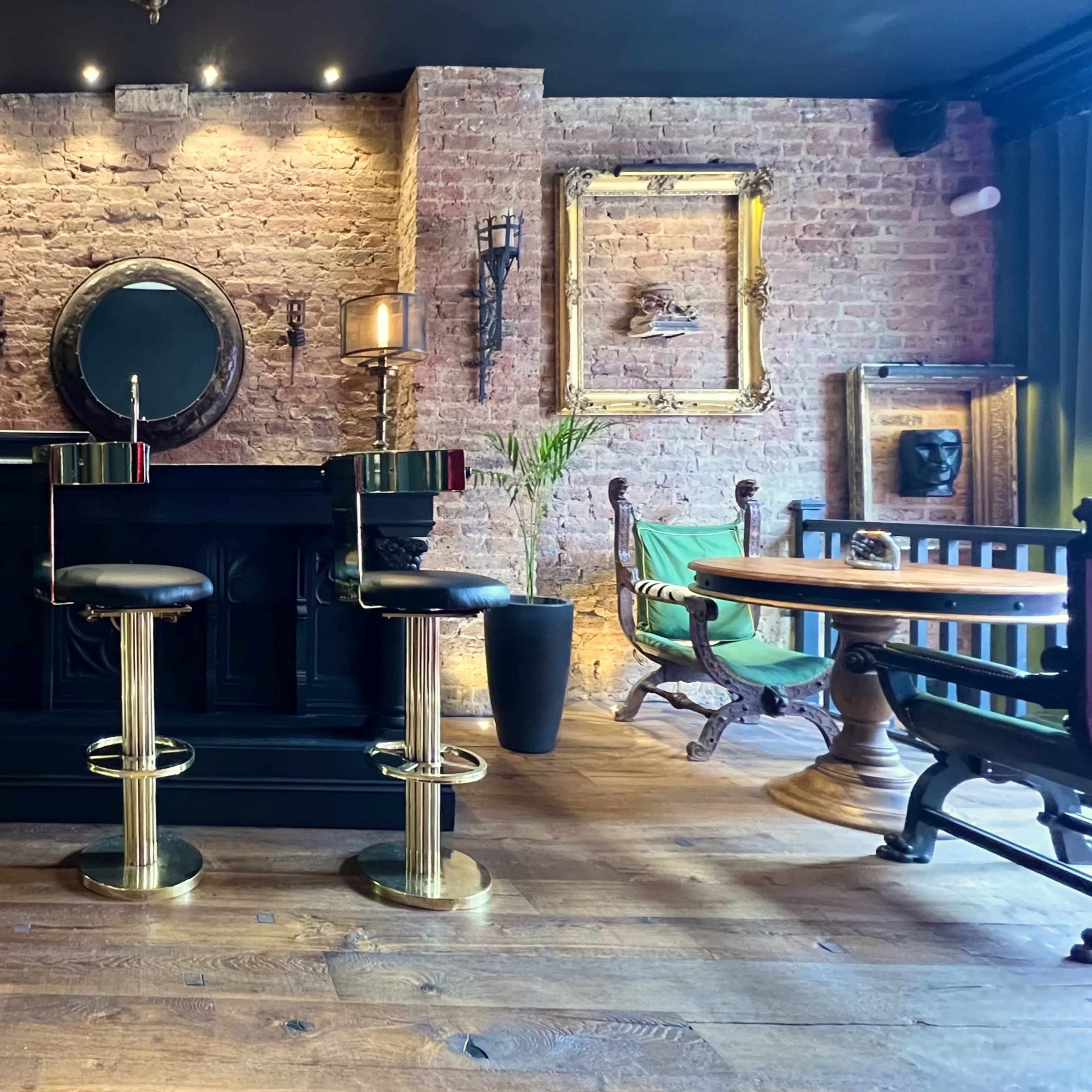South London Interior Designed Boutique Studio / Meeting Space Image in Crystal Palace, London, England