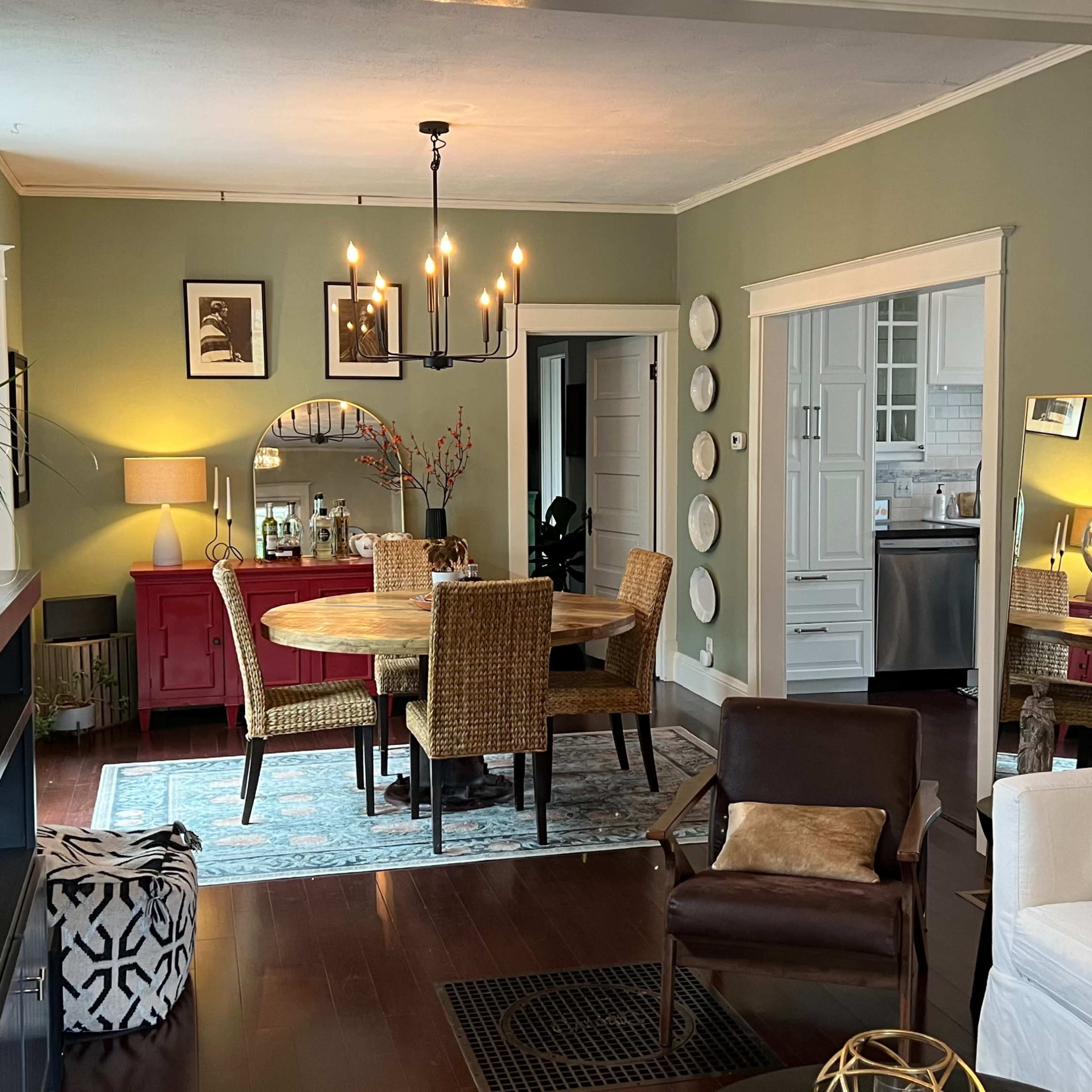 Charming 1906 Bungalow ~ Natural Light, Character, Art ~ Perfect for Commercial, Film and Photo Shoots Image in Littleton, Littleton, CO