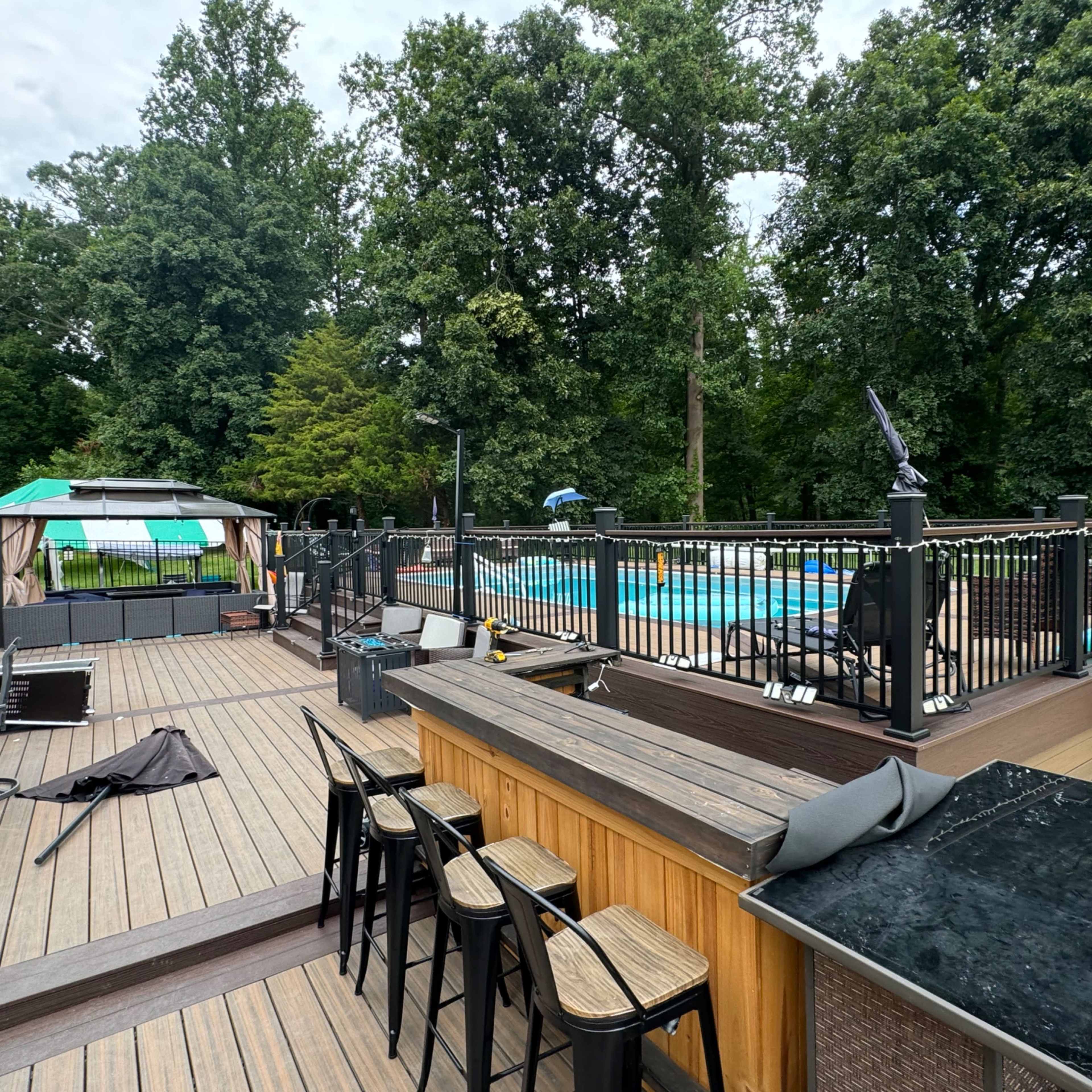 Solarium Deck and pool Image in Pilesgrove, Pilesgrove, NJ