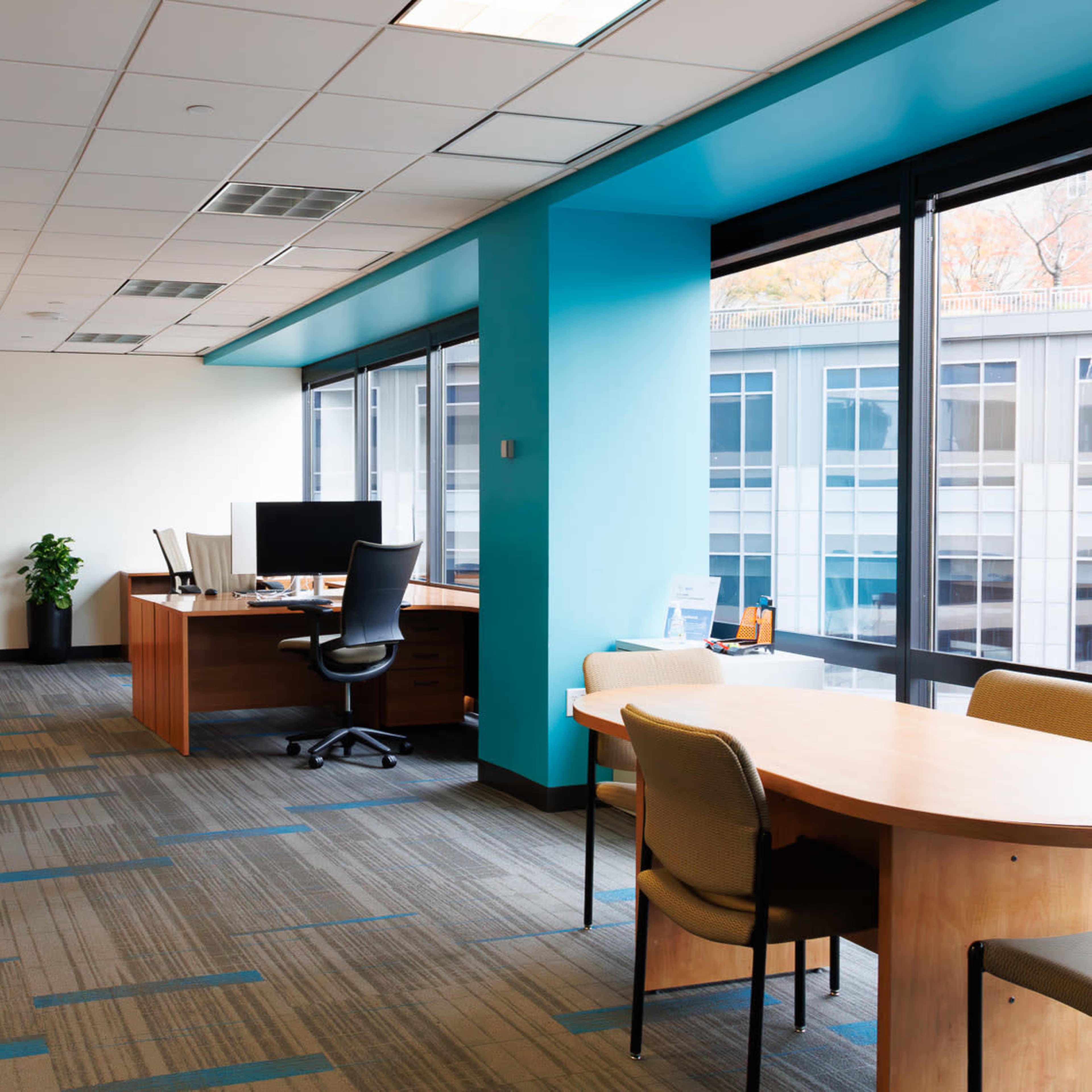 Hawaii: Tech Team Suite with 7 4K Monitors & Floor-to-Ceiling City Views Image in Central Business District, Seattle, WA