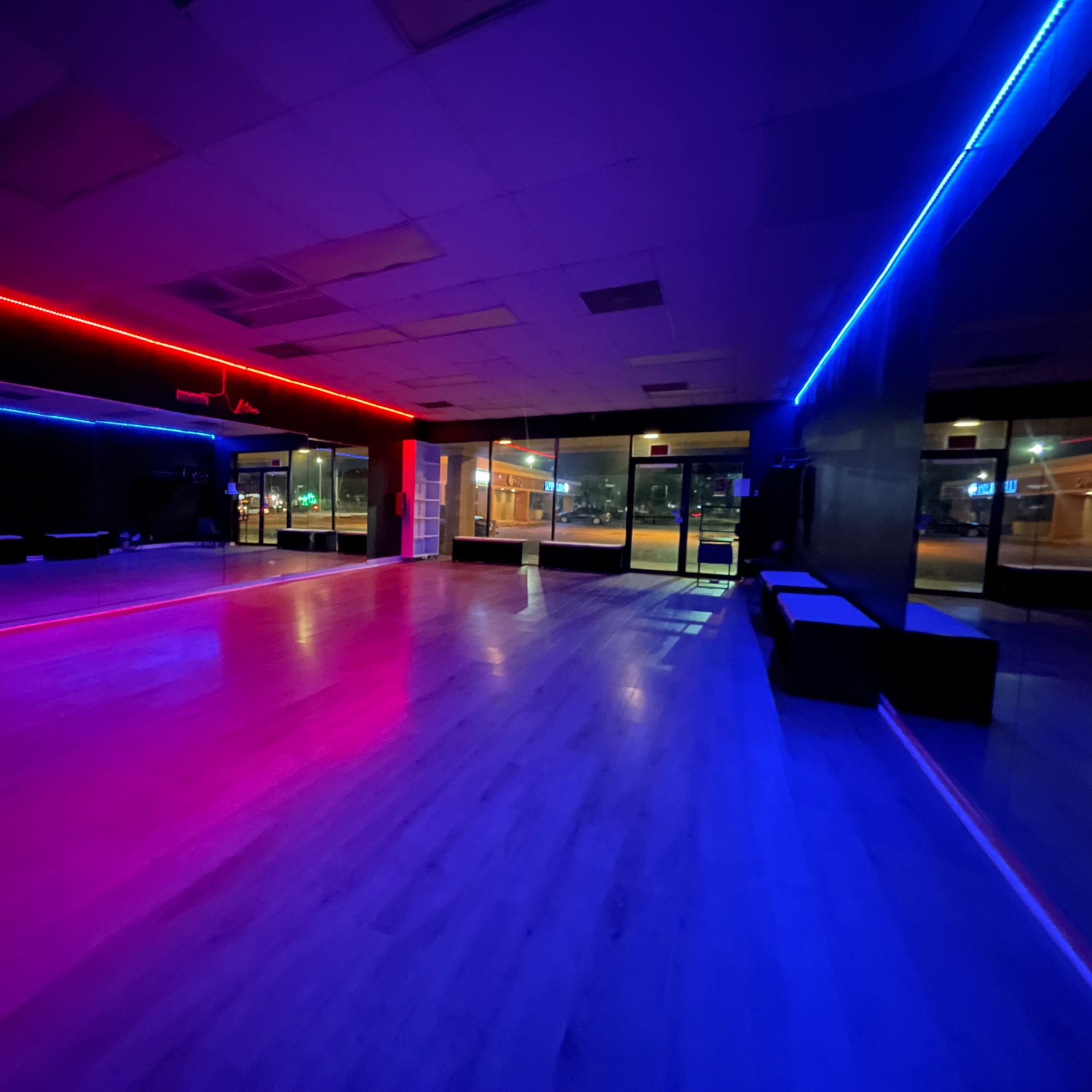 MxT Studio Image in Mid West, Houston, TX