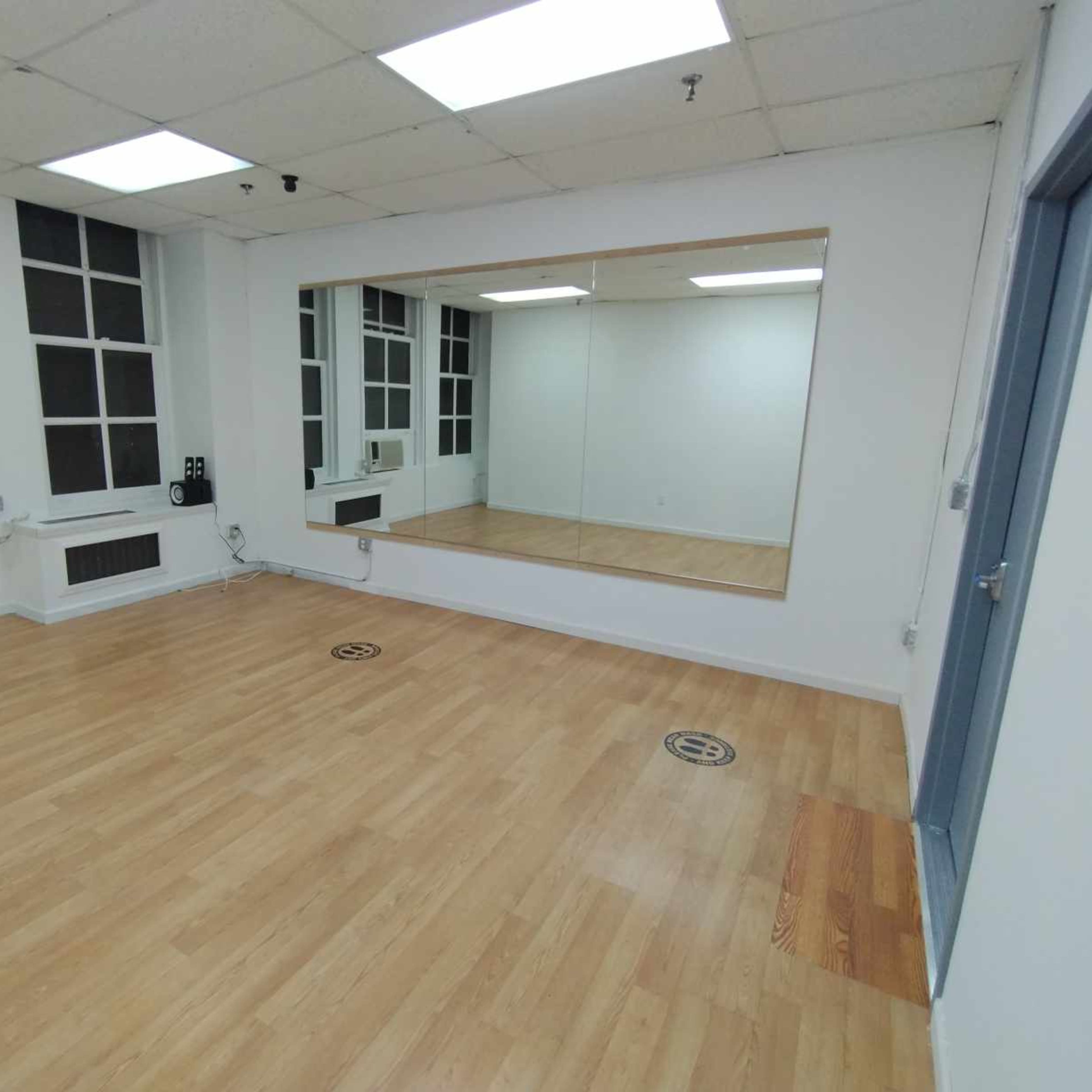 Dance Rooms US Image in Midtown Manhattan, New York, NY
