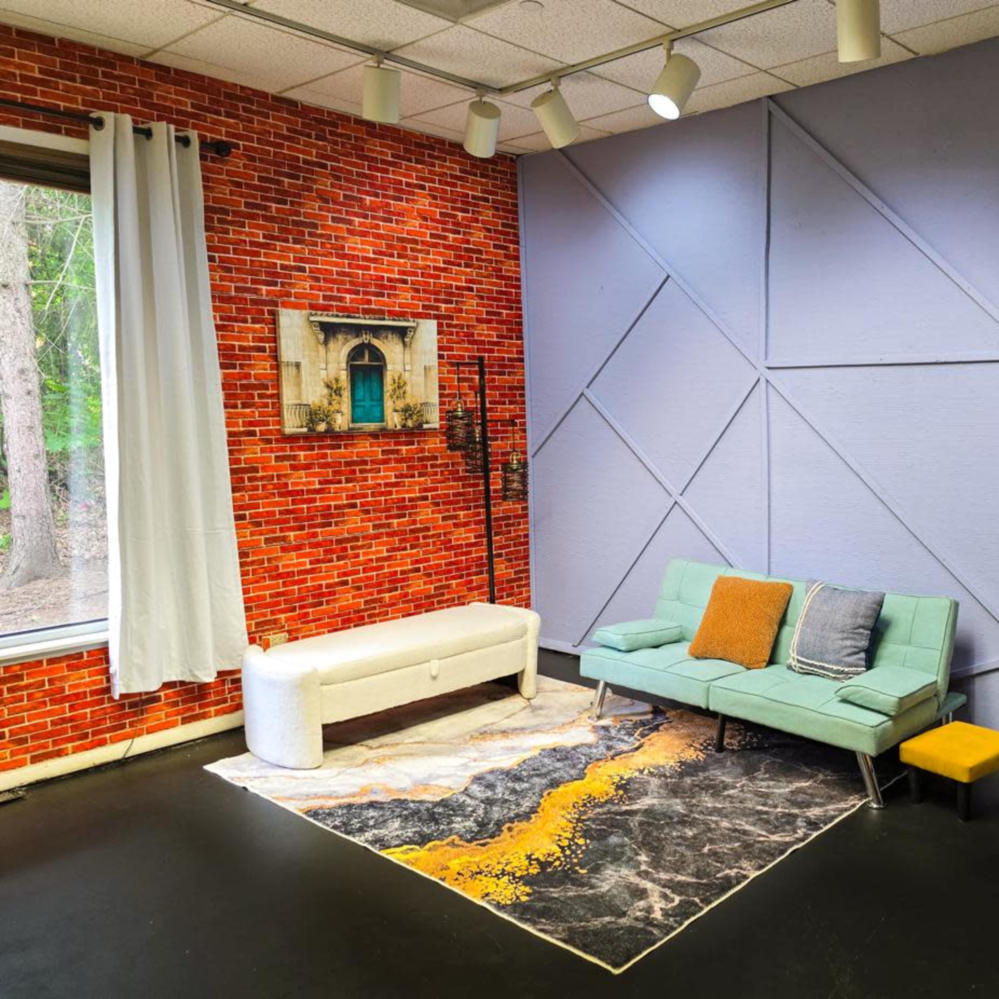 Vibrant Multi purpose production studio Image in York Township, Oak Brook, IL