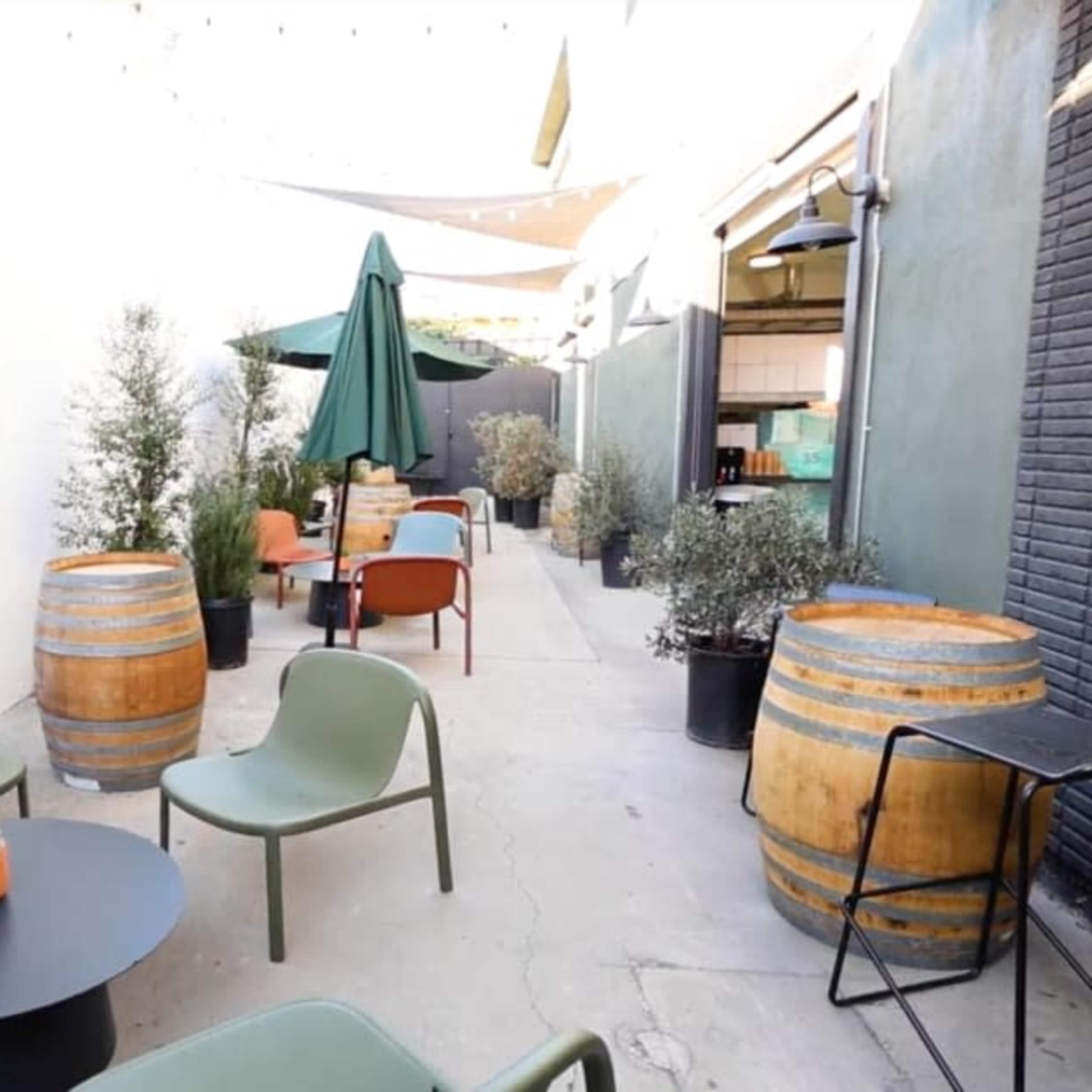 Urban Winery Tasting Room Image in Los Angeles, Los Angeles, CA