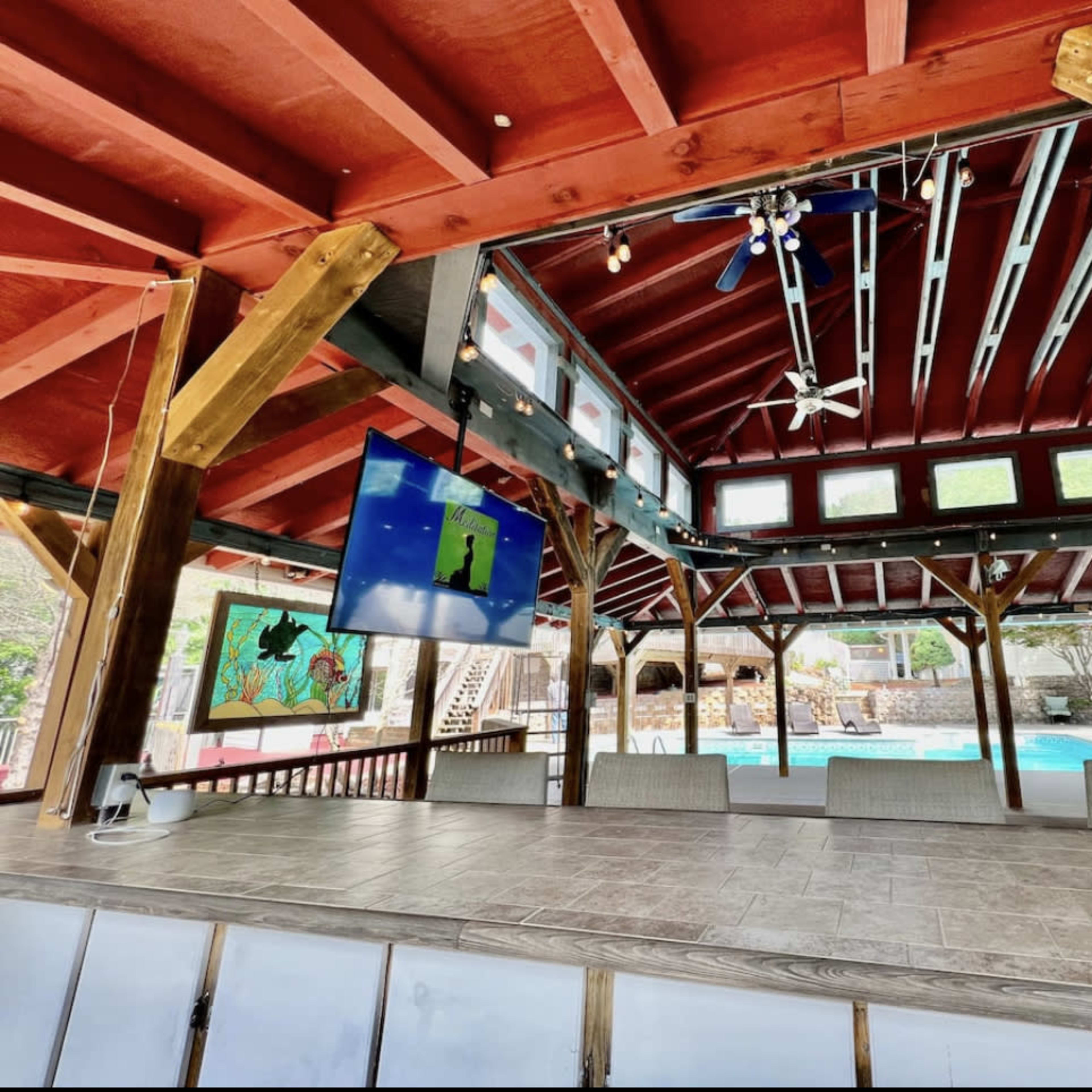 Château on the Lake with Hot Tub. Image in Acworth, Acworth, GA