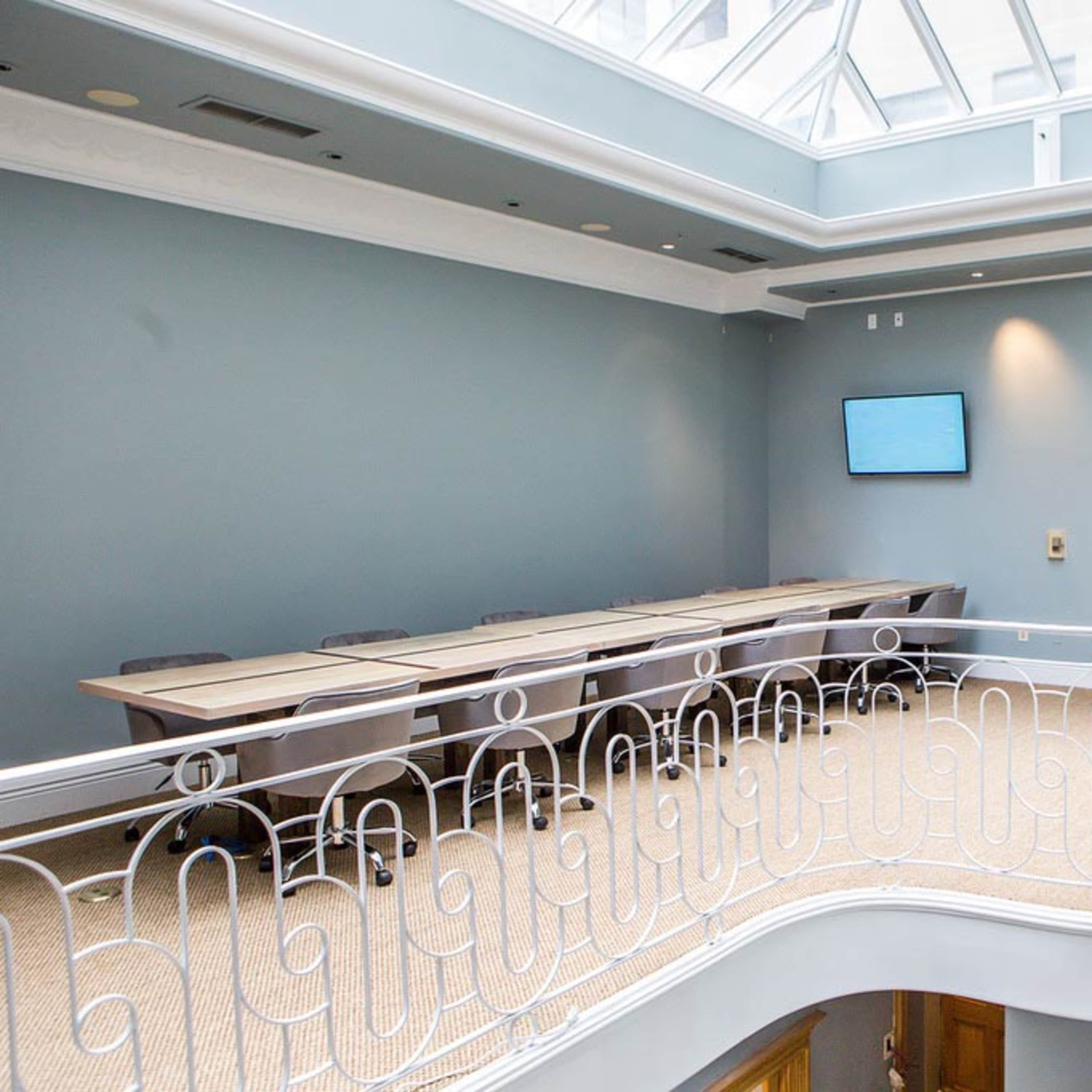 Luxurious Space with Skylight in FIDI Historical Building Image in Financial District, San Francisco, CA