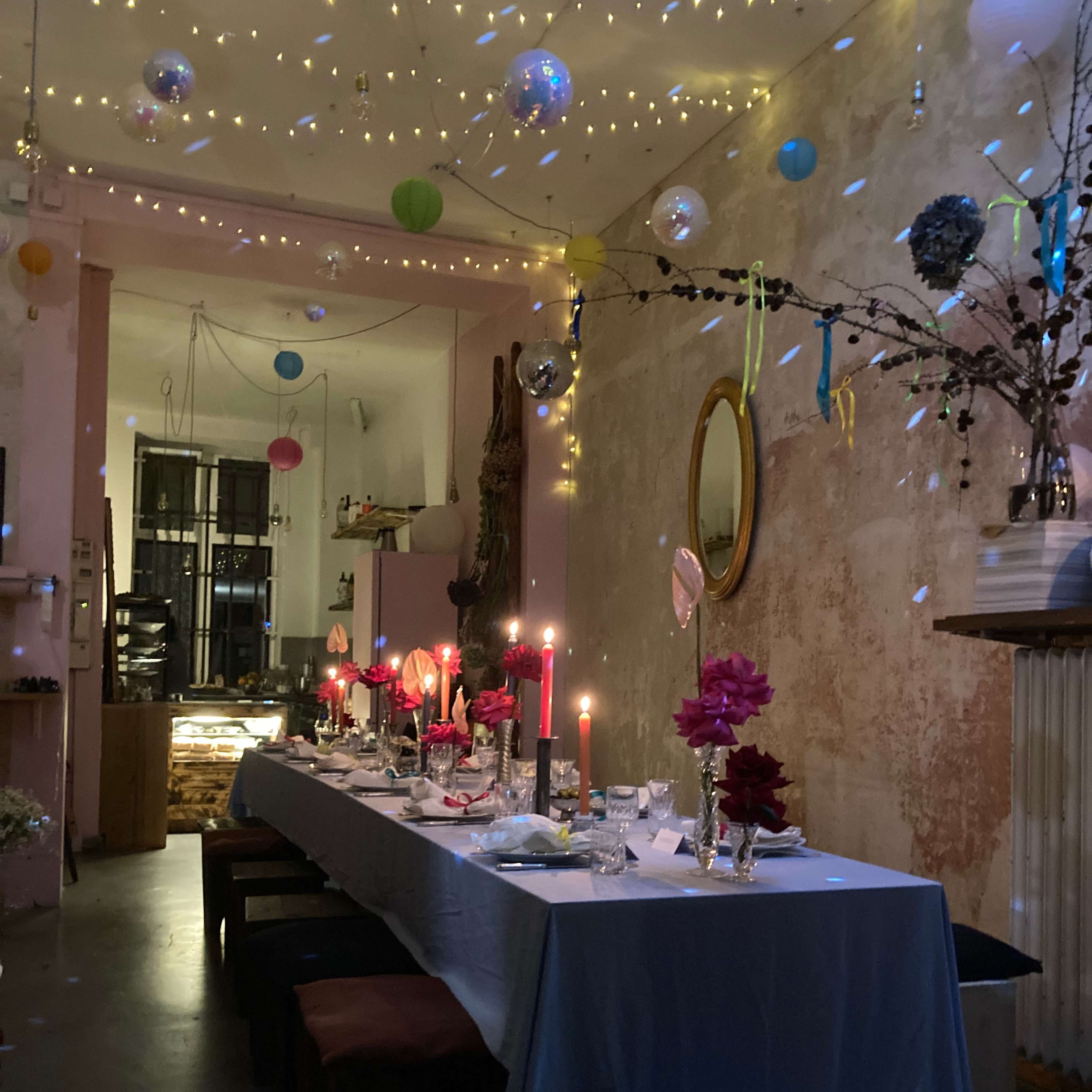 Café and Flower shop - Event space in a dreamy word Bild in Kreuzberg, Berlin, BE