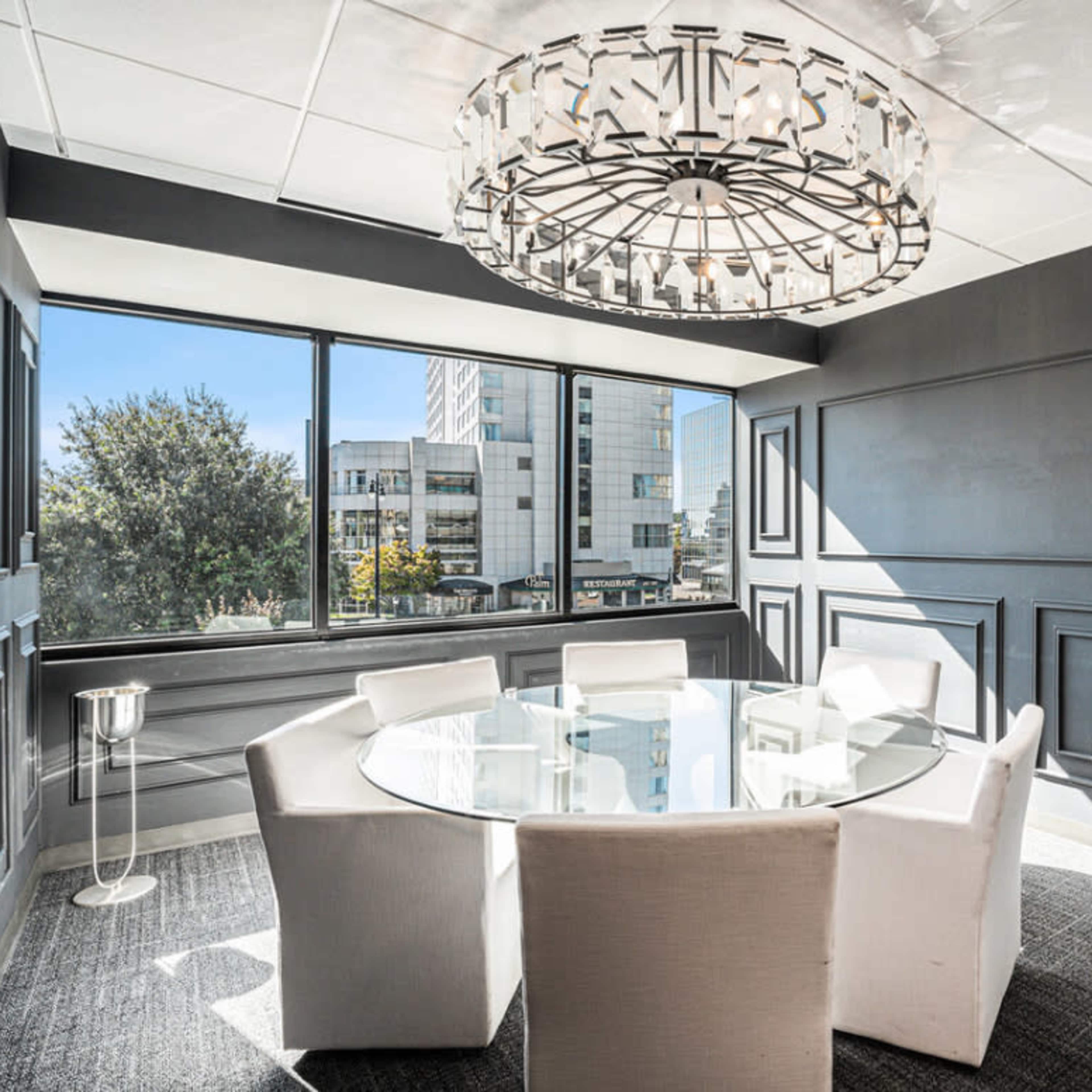 Sophisticated and Eclectic Buckhead Office Space Image in Buckhead, Atlanta, GA