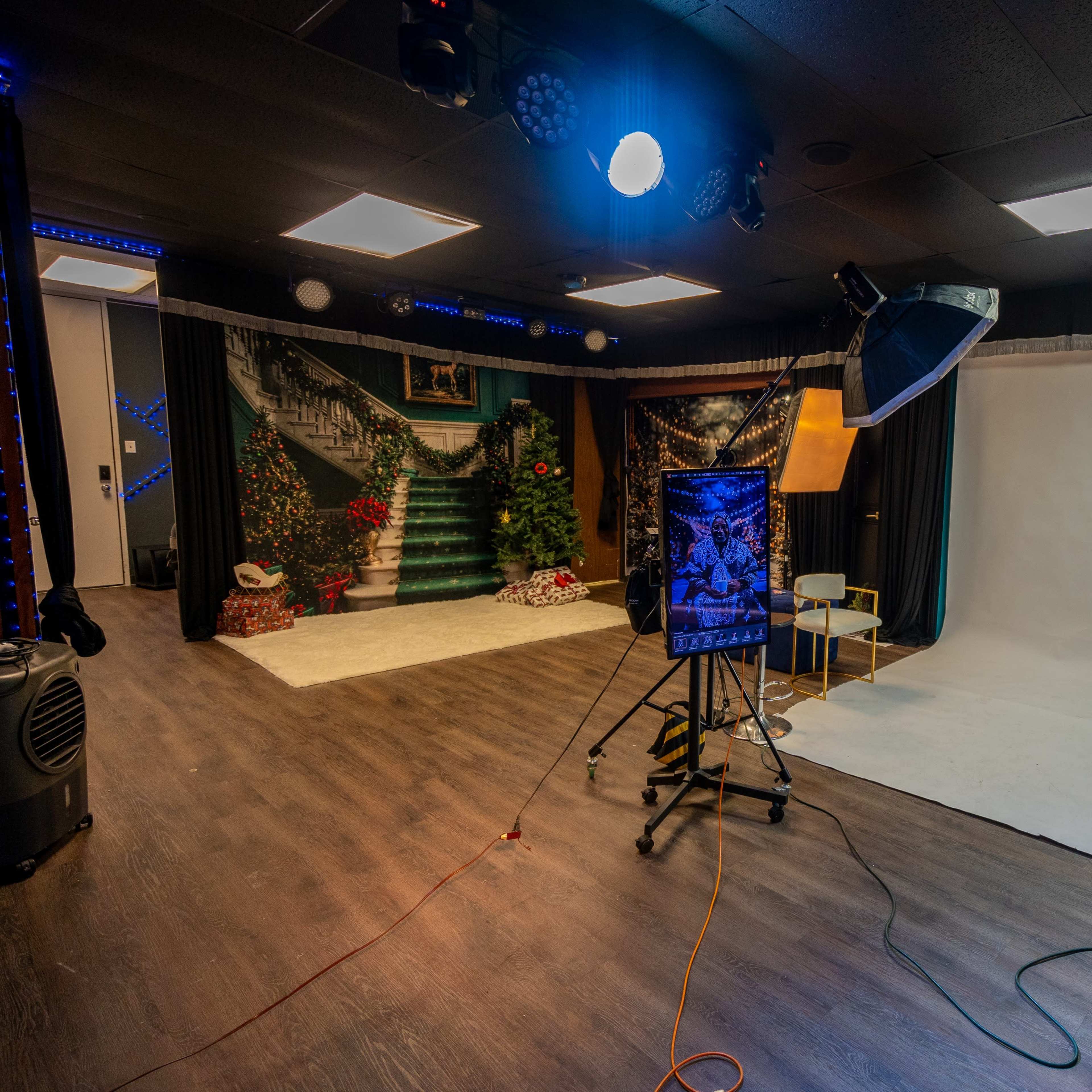 Creative Film/Photography Studio Rental Space Image in Westwood, Houston, TX