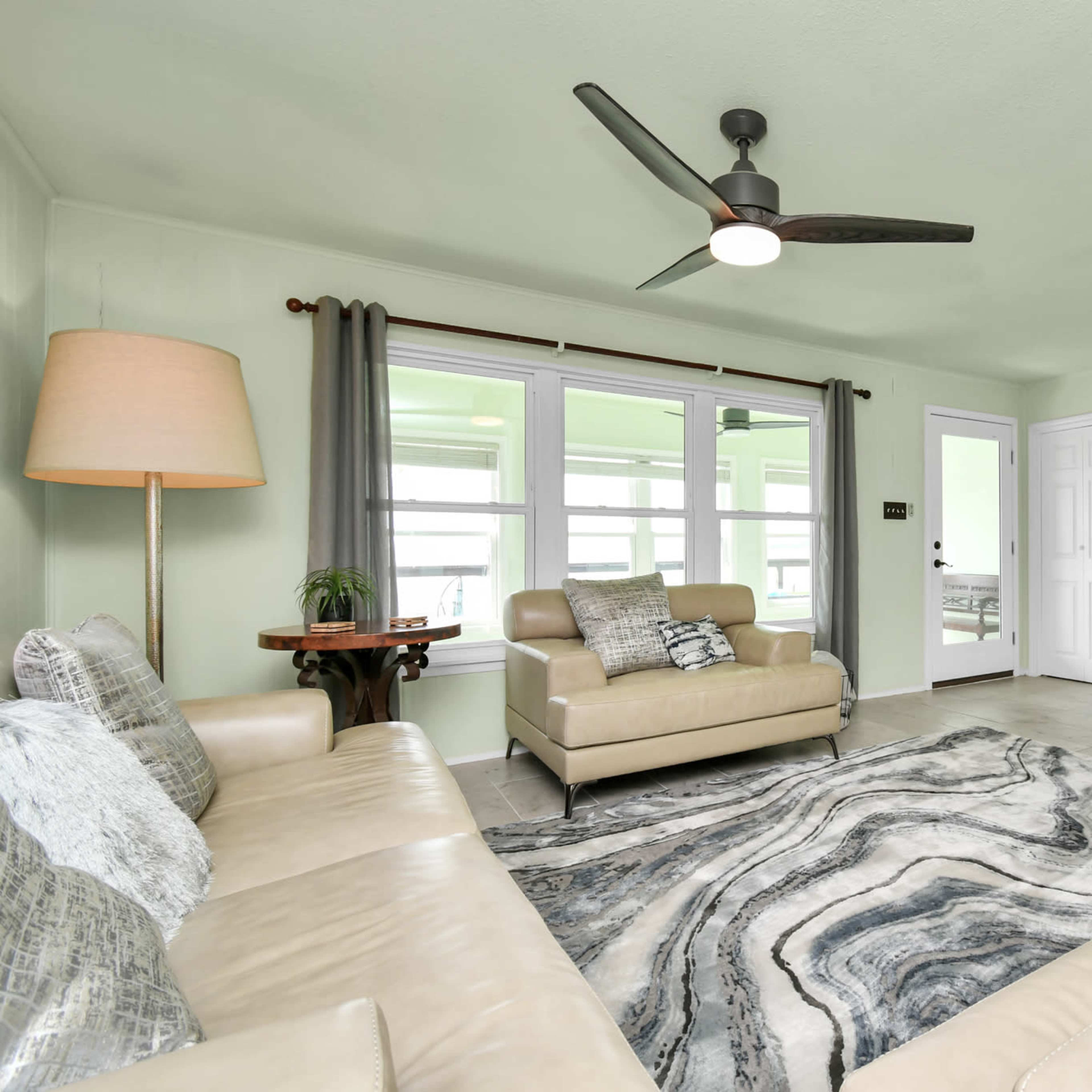 Bayfront Home with Large Backyard and Deck Image in San Leon, San Leon, TX