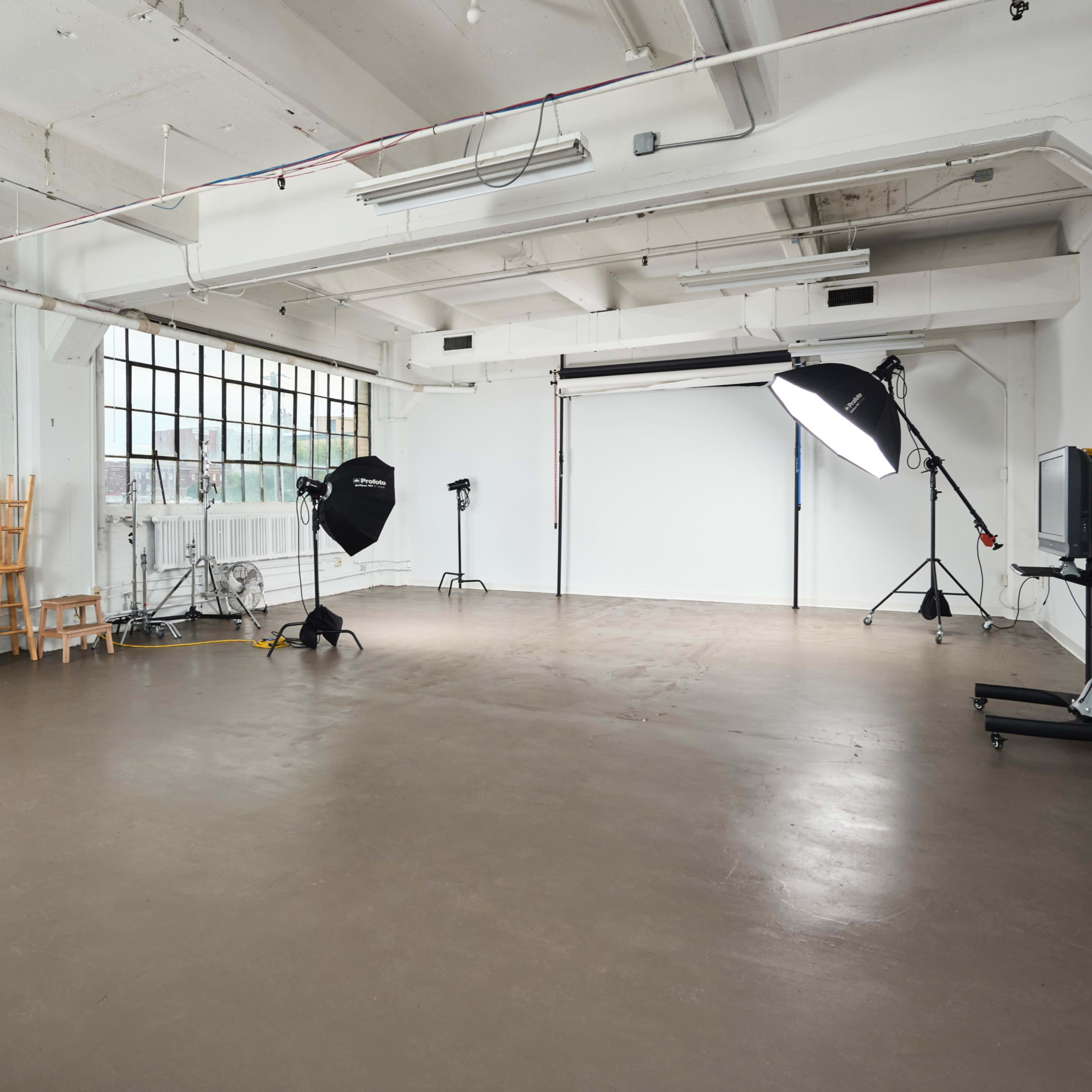 Studio lighting near me online