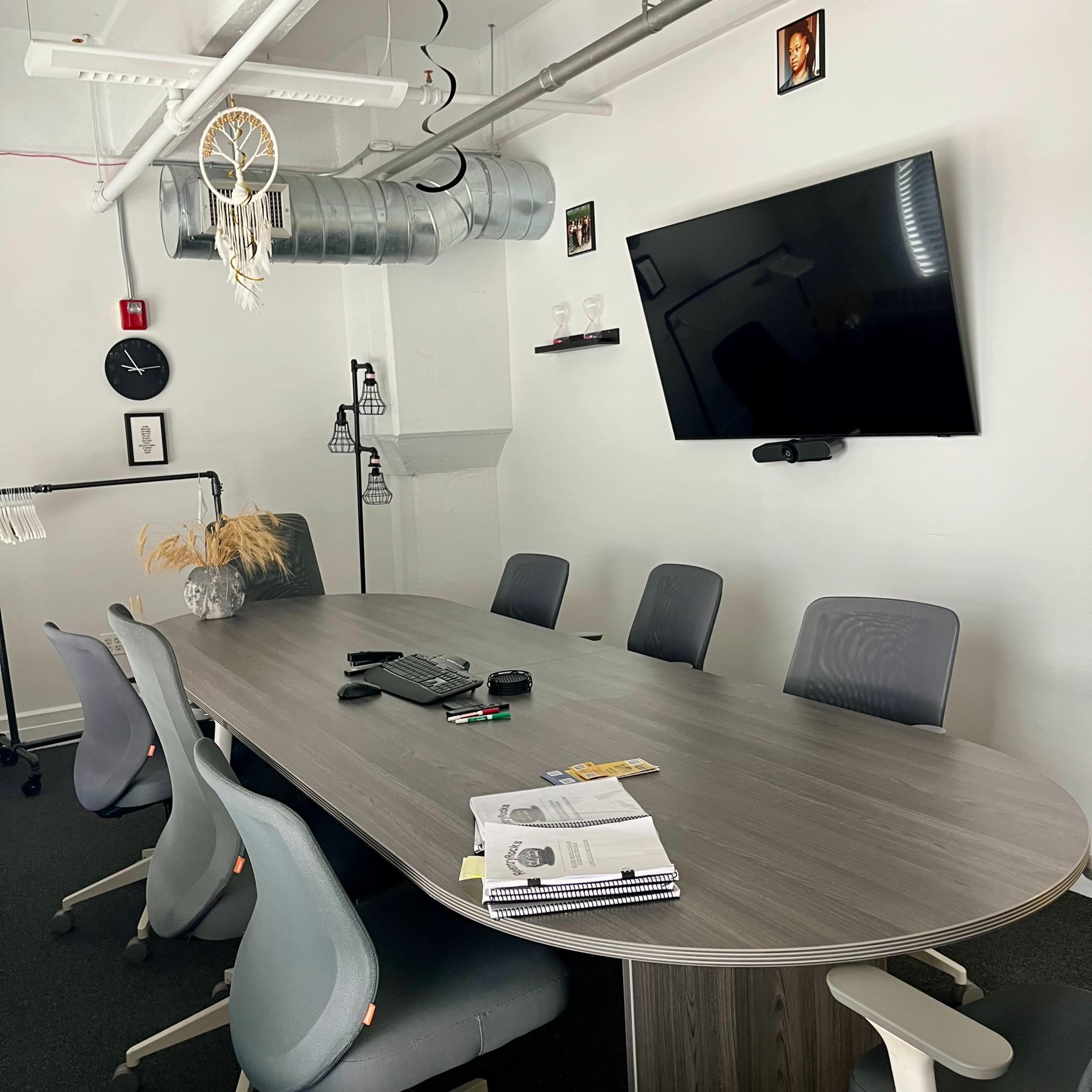Light-filled Office with Full Kitchen, Dance Studio, and Conference Room Image in Dumbo, Brooklyn, NY