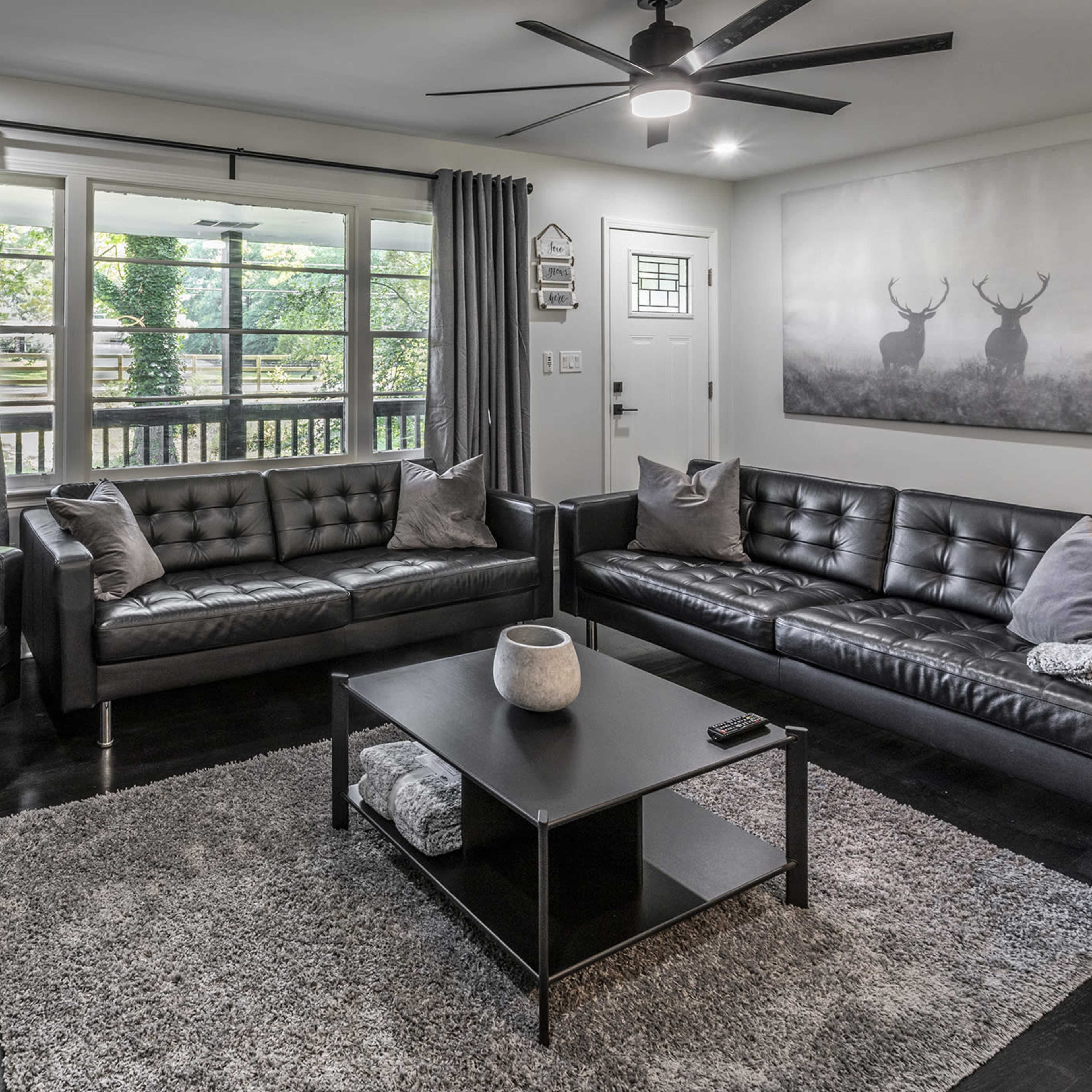7 Acre Farmhouse Retreat w/ Reiki, Massage, Acupuncture, Pod Cast, Etc Offices Available! Image in Cliftondale, Atlanta, GA