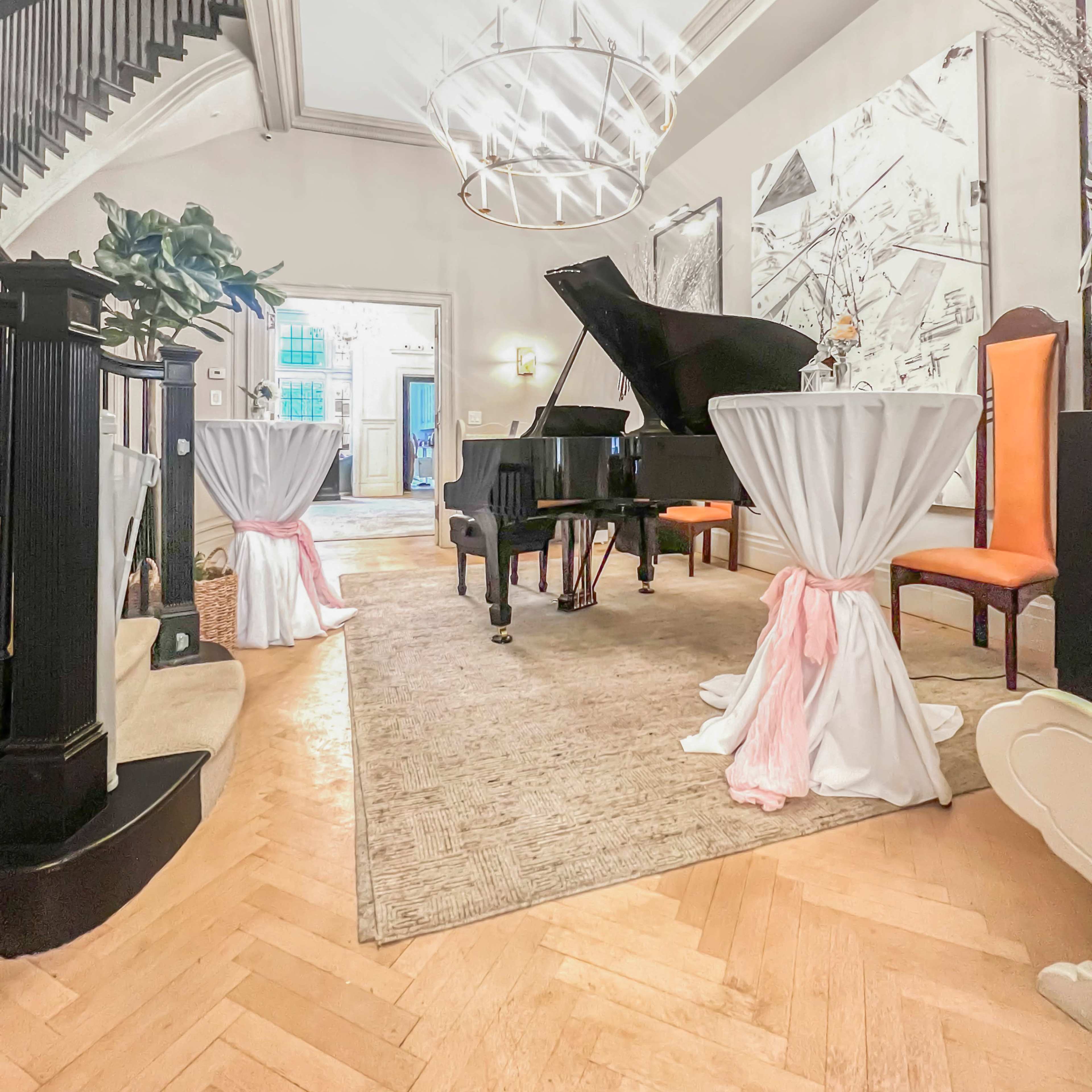 Modern Kitchen and Elegant Dining Room in Manhattan- Main Floor Image in Lenox Hill, New York, NY
