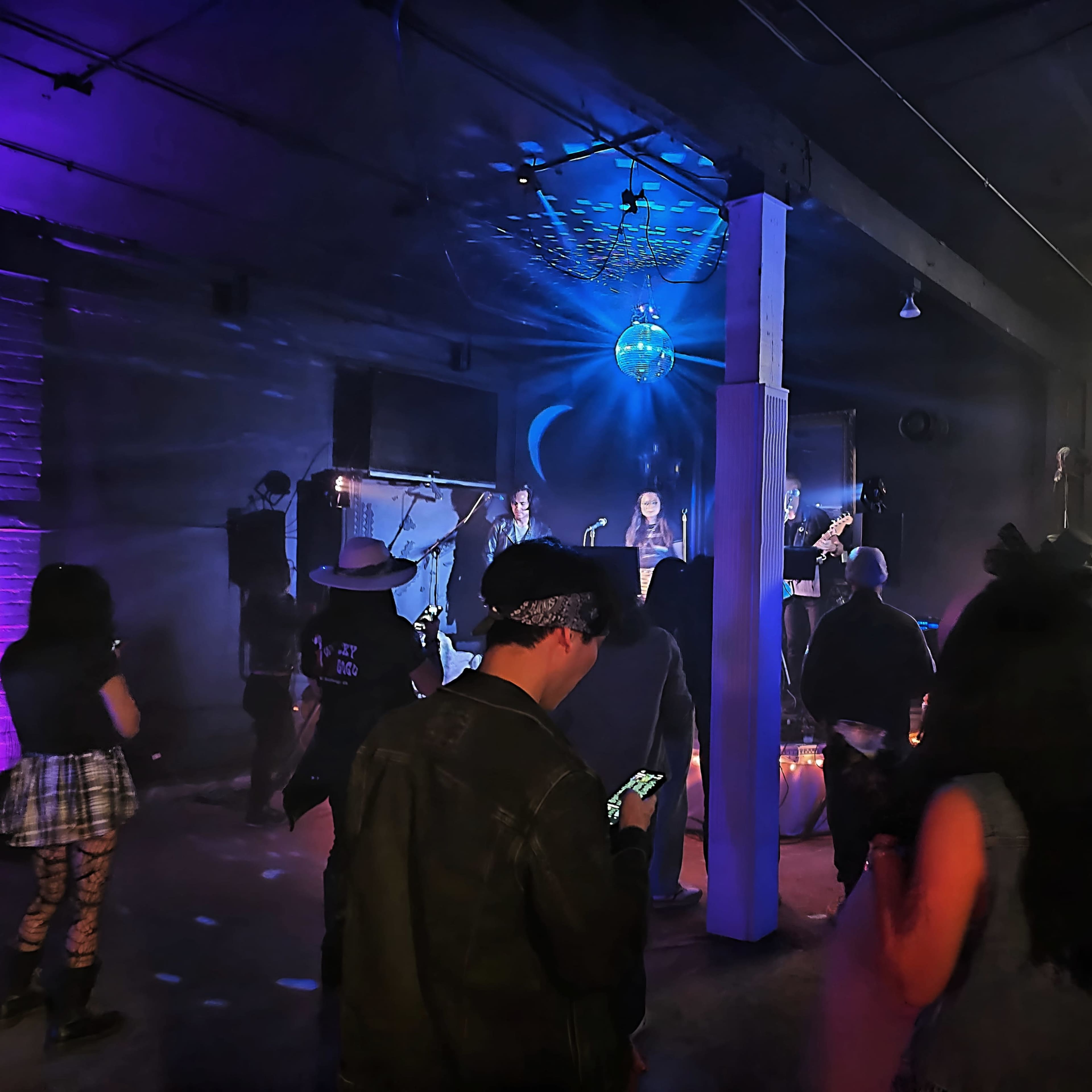 Downtown central located multiroom warehouse loft victorian antique decor club event podcast film horror music video theater birthday modular party venue Image in Central LA, Los Angeles, CA