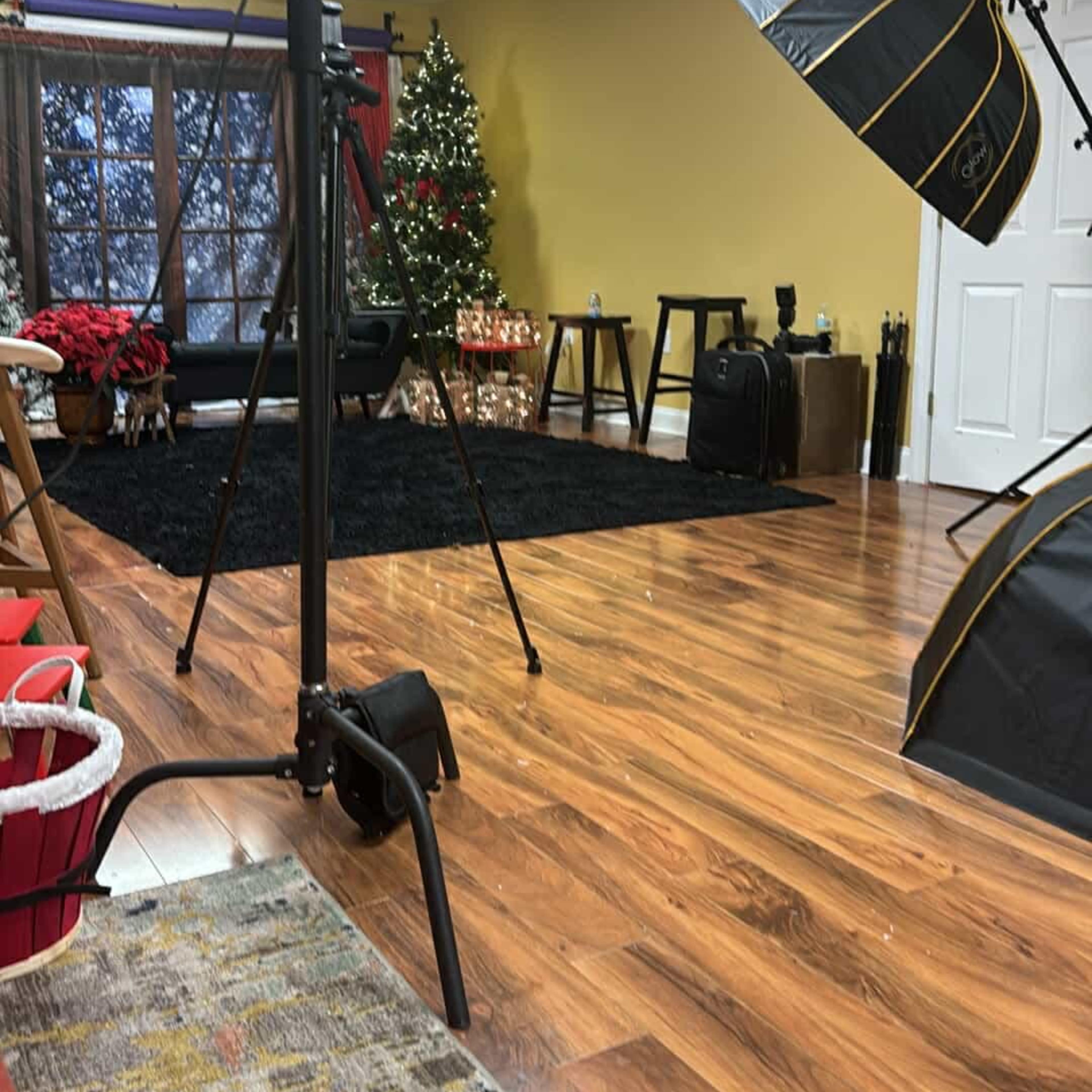 Spacious Studio for Photography Sessions Image in Fayetteville, Fayetteville, NC