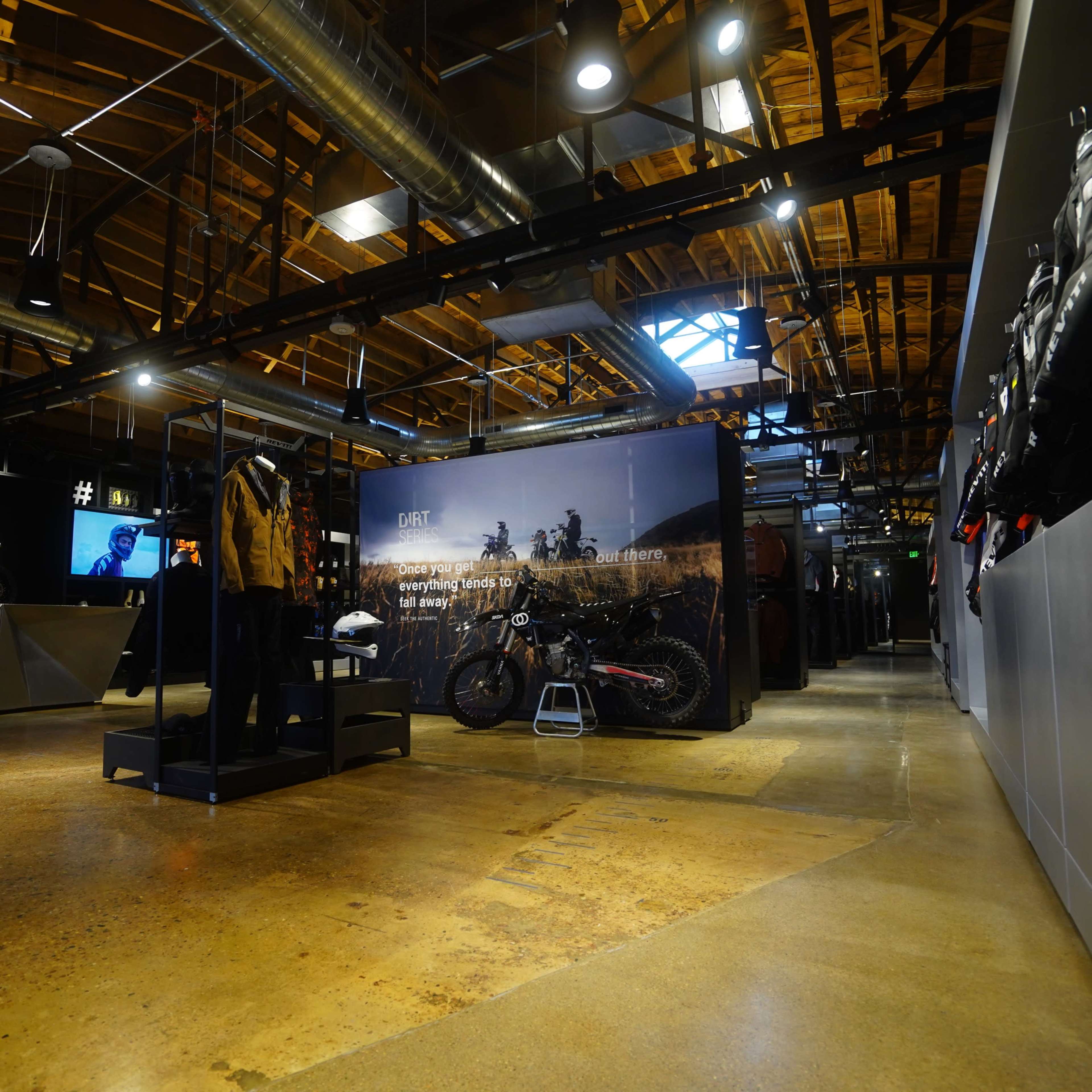 Powersports/outdoor industry space for daily rent Image in Five Points, Denver, CO
