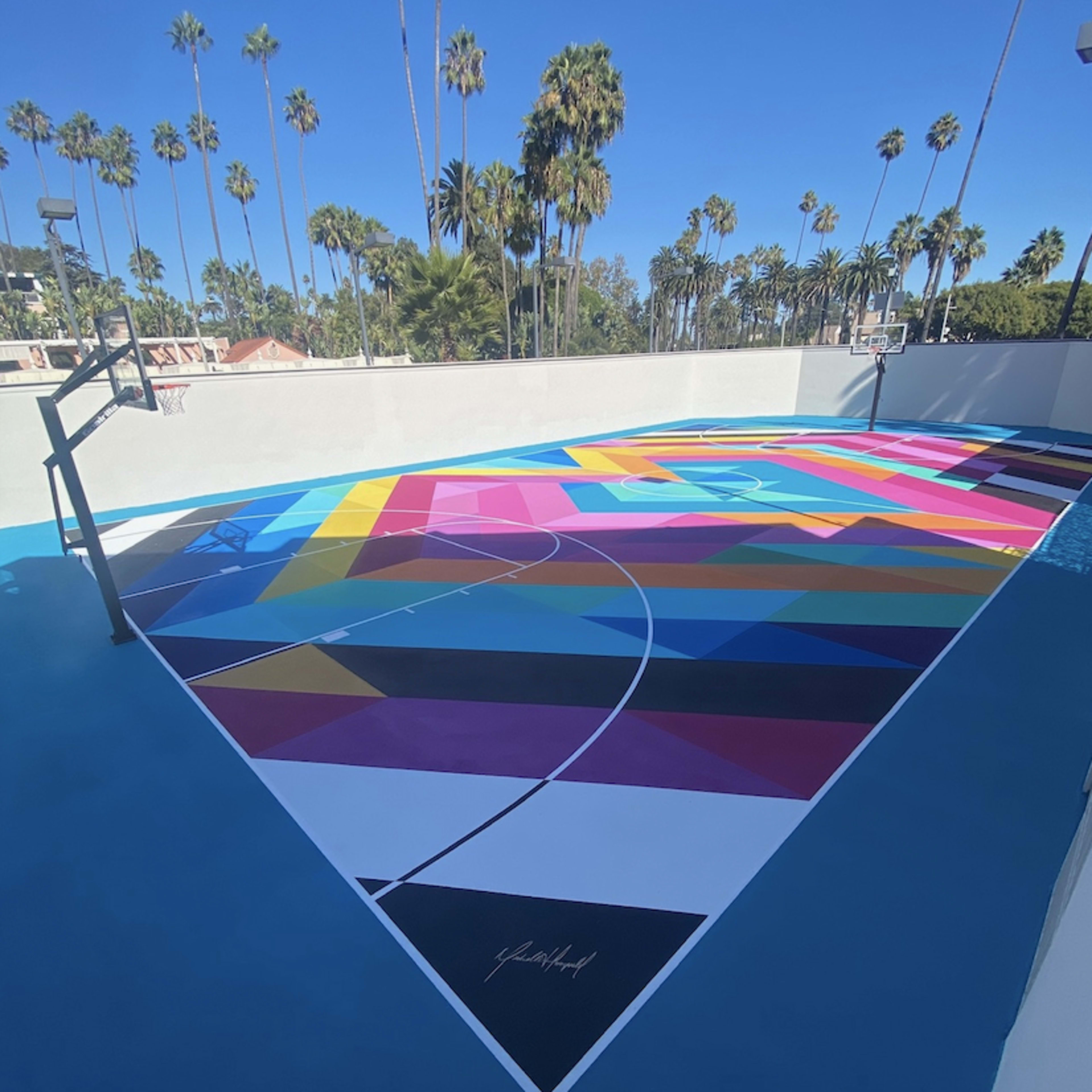Heart Basketball Court Image in The Flats, Beverly Hills, CA