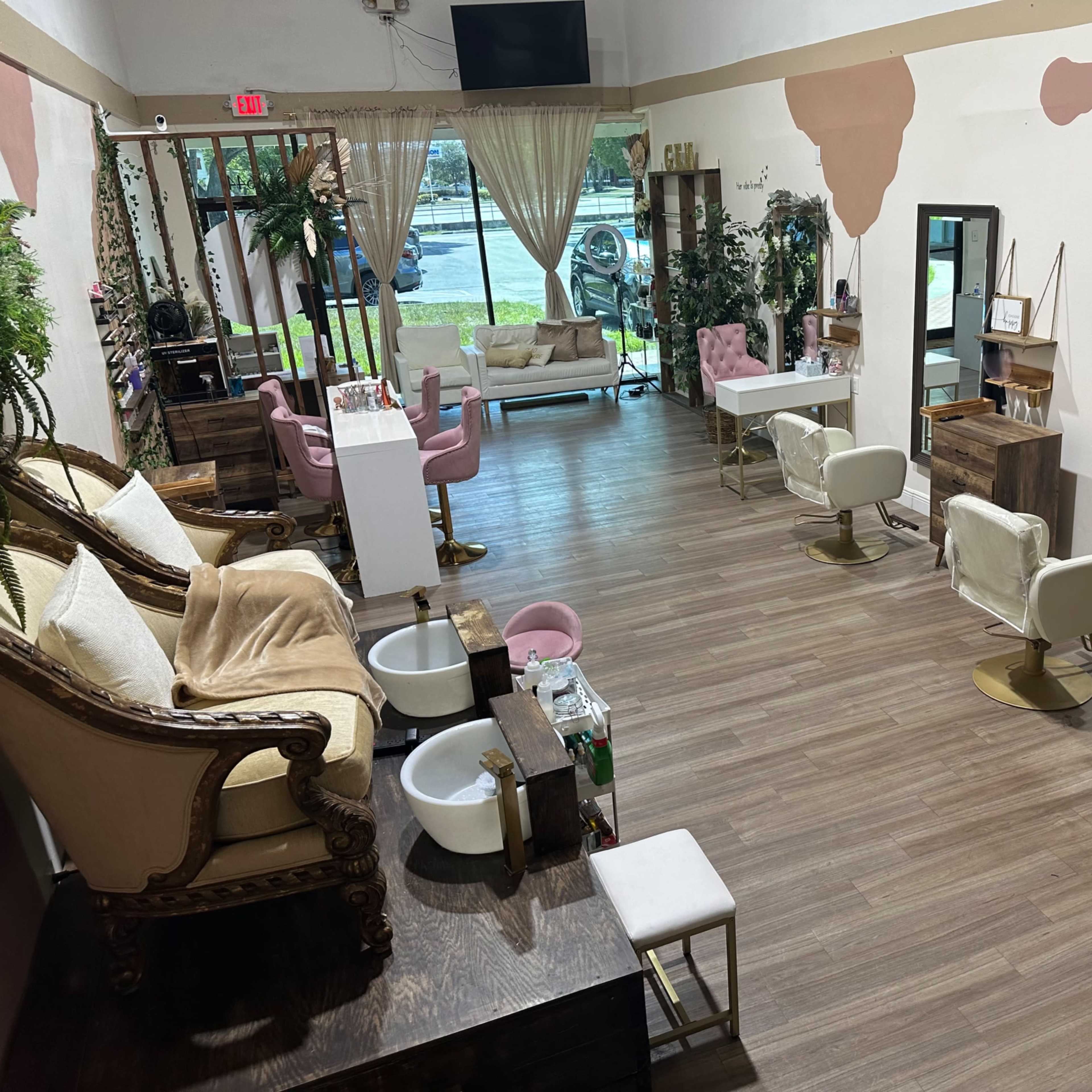 Gem Beauty Lounge Image in Lauderhill, Lauderhill, FL