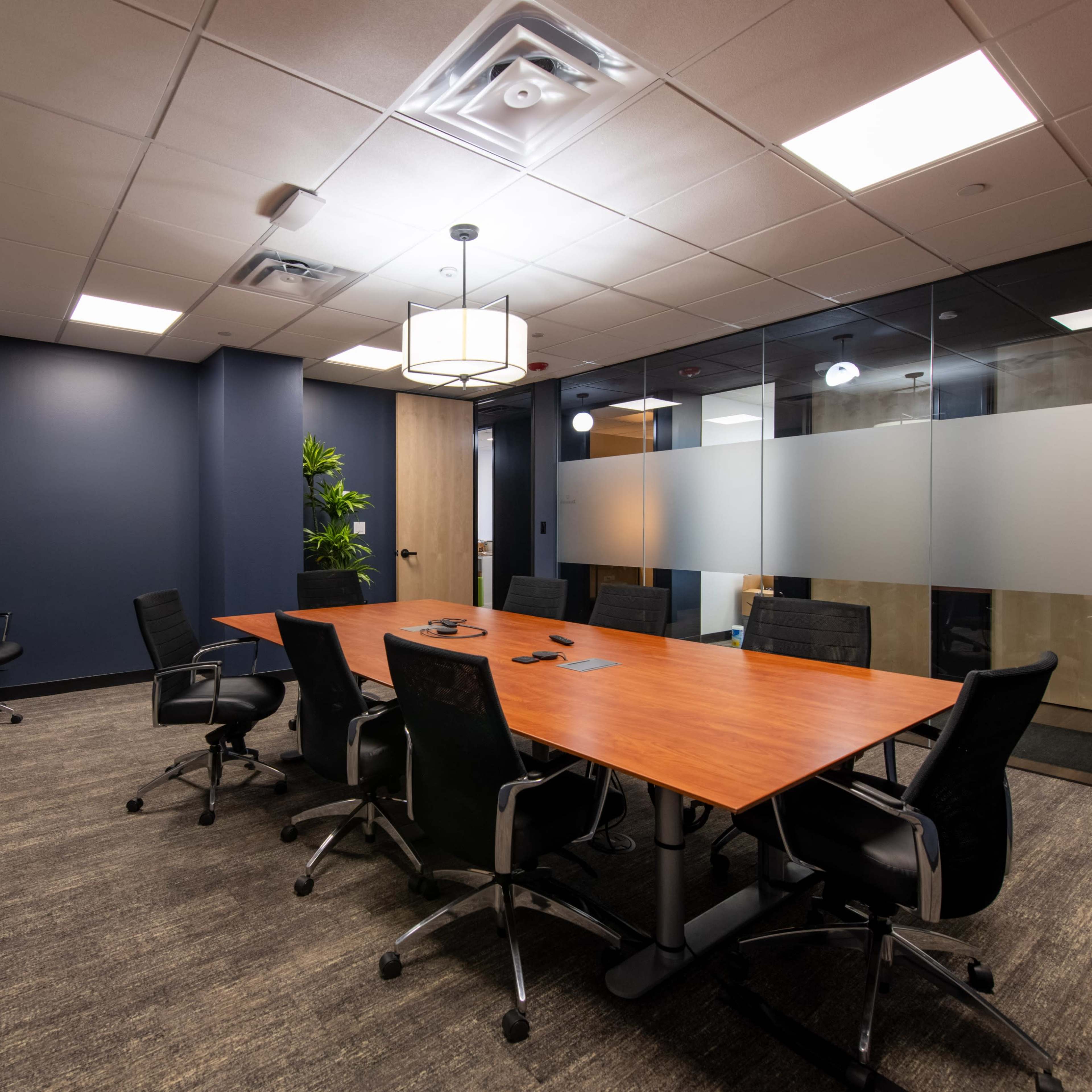 10 Person Conference Room Image in Greenwood Village, Englewood, CO