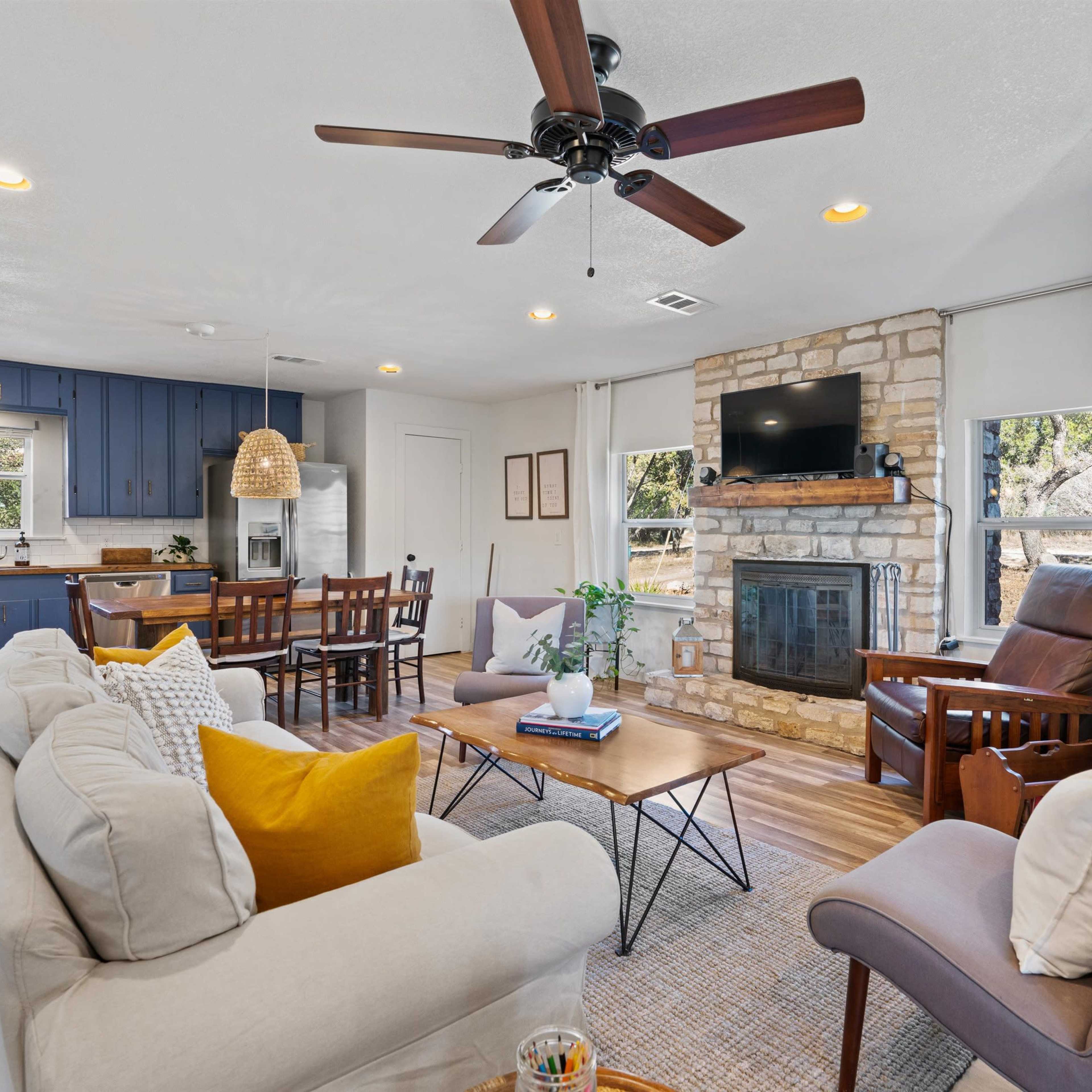 Beautiful cottage in the hill country; multi-acre property perfect for wedding showers, team meets & more! Image in Flat Creek, Marble Falls, TX
