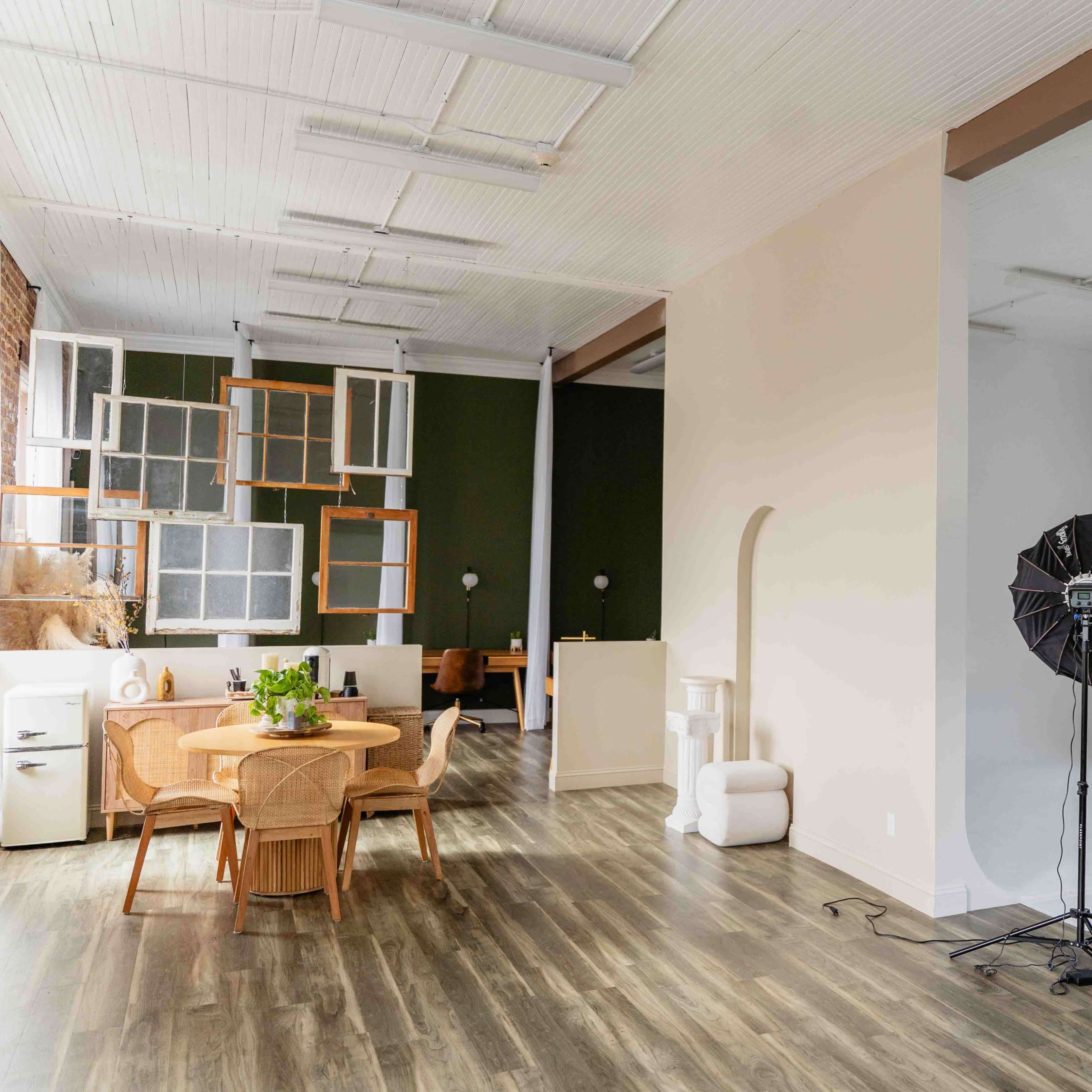 Lifestyle Studio with Infinity Wall Image in Fort Oglethorpe, Fort Oglethorpe, GA