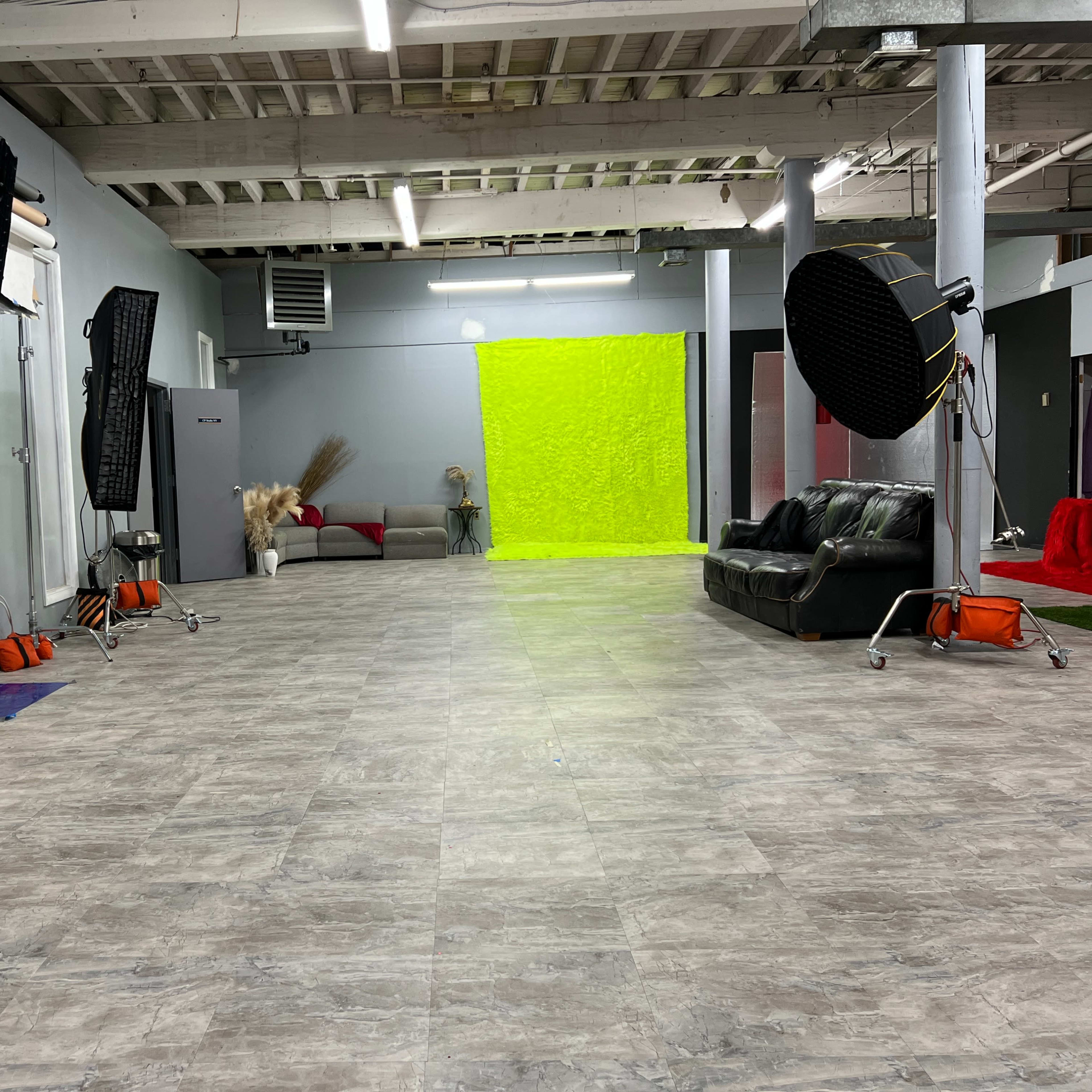* NEW VALENTINE'S DAY SETS * Large Open Concept Studio in Yonkers Art District Image in Getty Square, Yonkers, NY