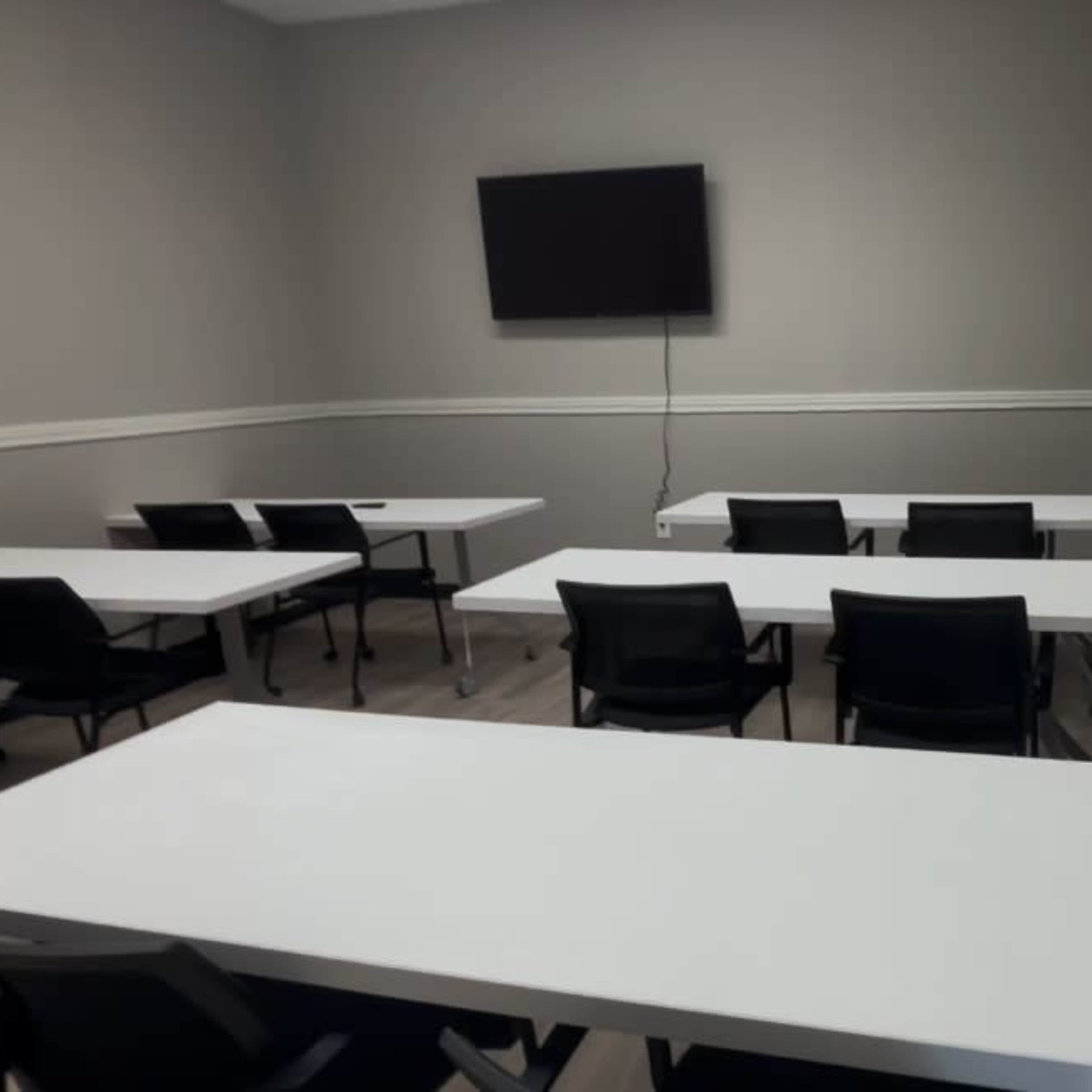 Affordable Event Space in Cincinnati, OH with Great Parking! Image in Woodlawn, Cincinnati, OH