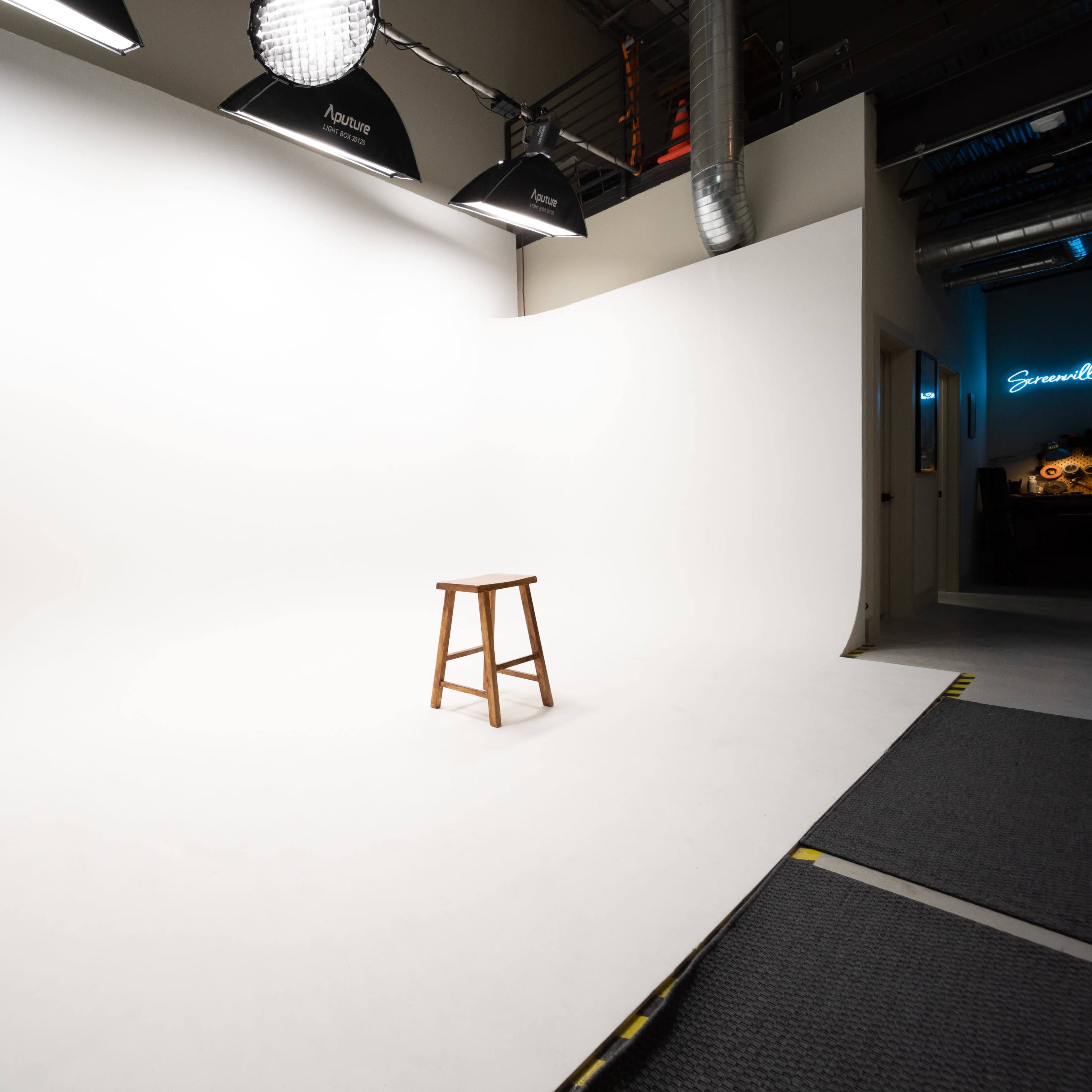 Urban Studio Loft with Cyclorama and Shooting Kitchen Image in Jefferson Heights, San Antonio, TX