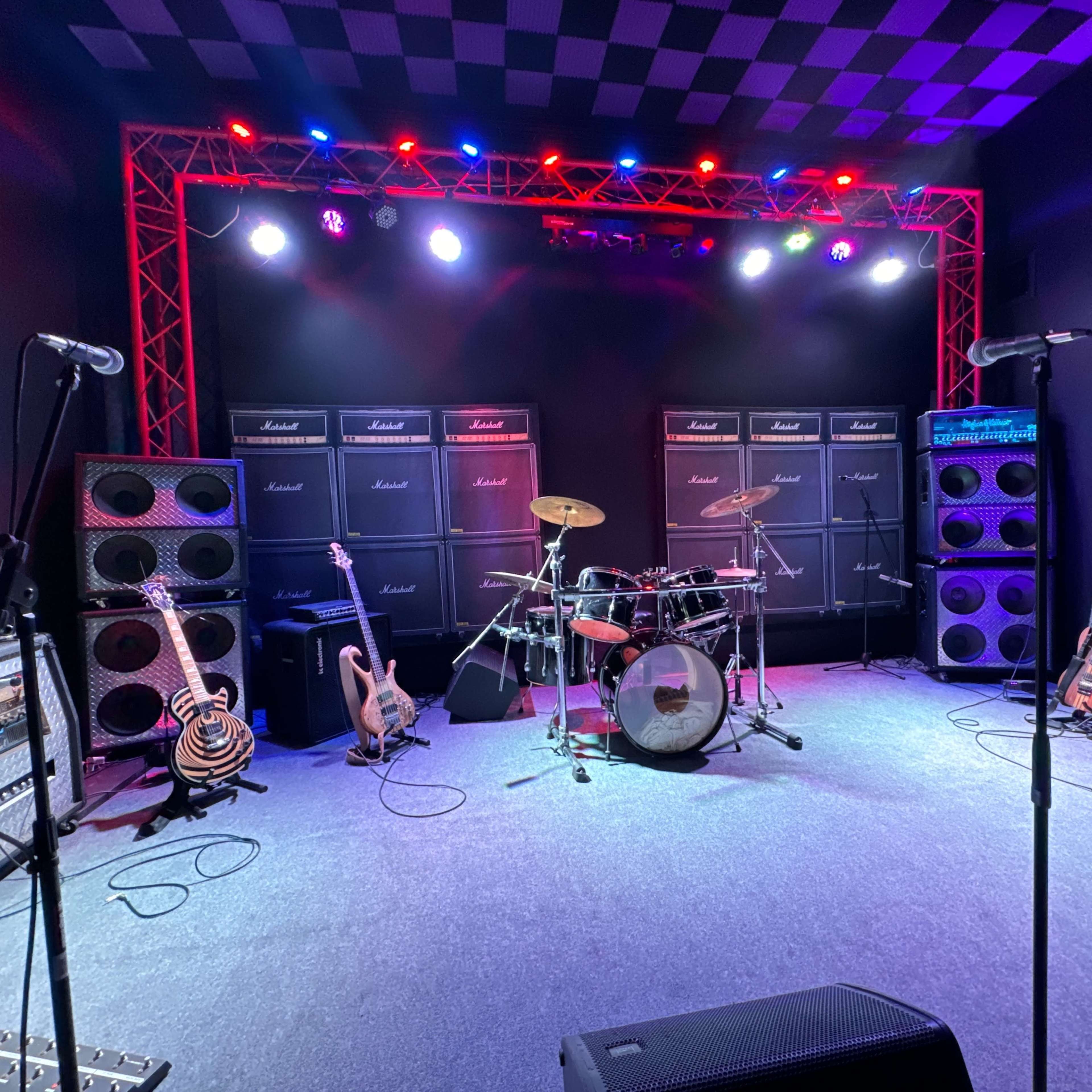 Live Stage Band Rehearsal Space Image in Goldenrod, Winter Park, FL